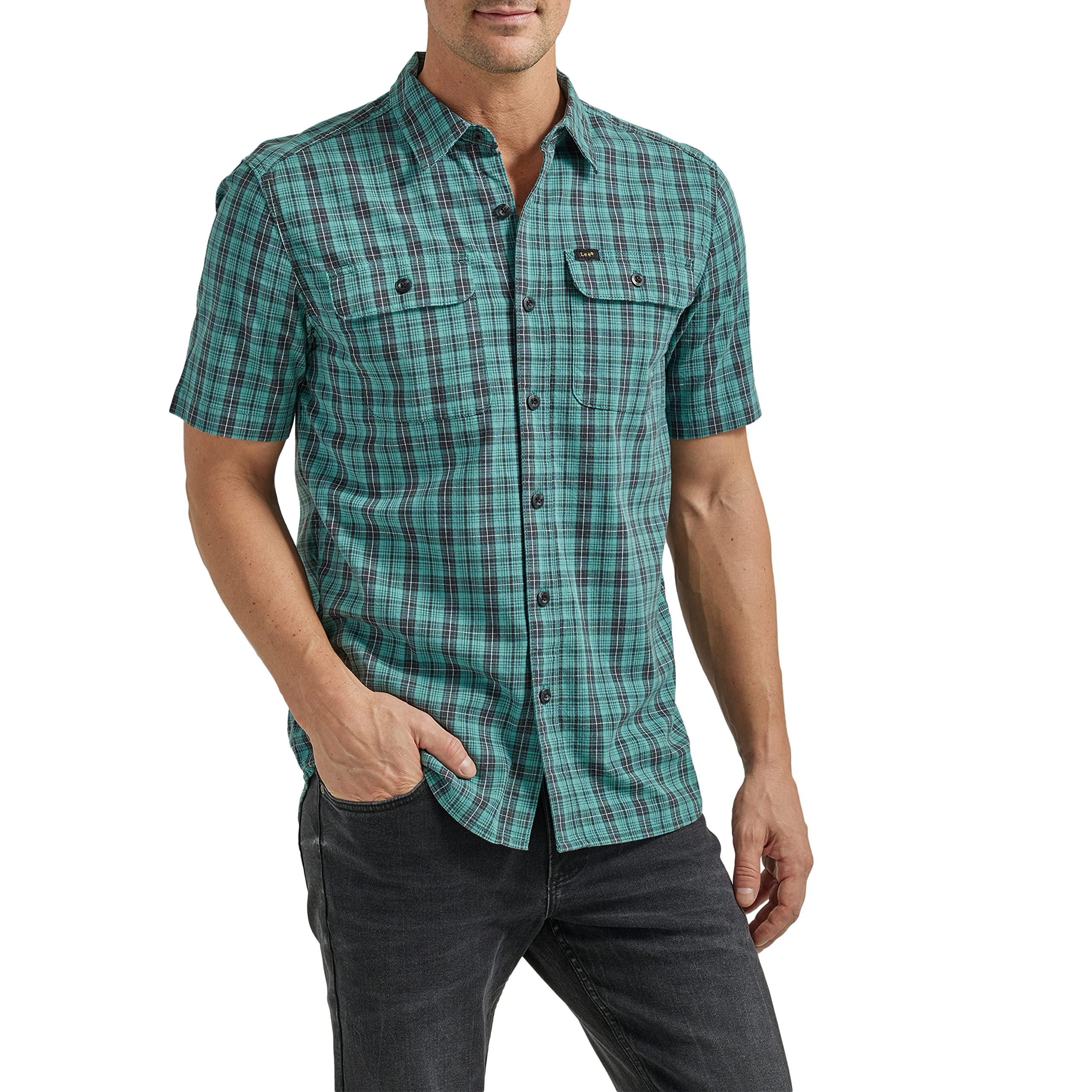 LeeMen's Extreme Motion All Purpose Classic Fit Short Sleeve Button Down Worker Shirt Extreme Motion All Purpose Classic Fit Short Sleeve Button Down Worker Shirt