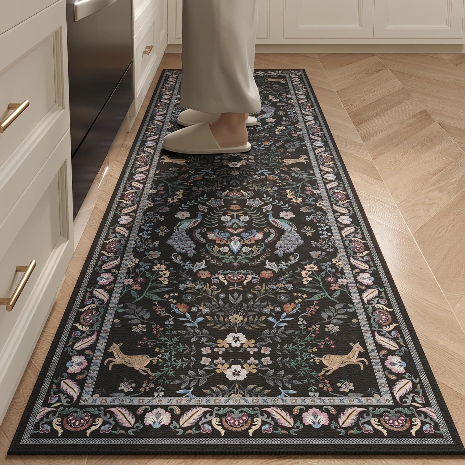 Runner Rug Washable Kitchen Runner 2'x 6'Runner Rug Floral Non-Slip for Entryway Indoor Soft Carpet Runner for Hallways, Kitchen, Laundry, Bedroom, Bathroom(Black)