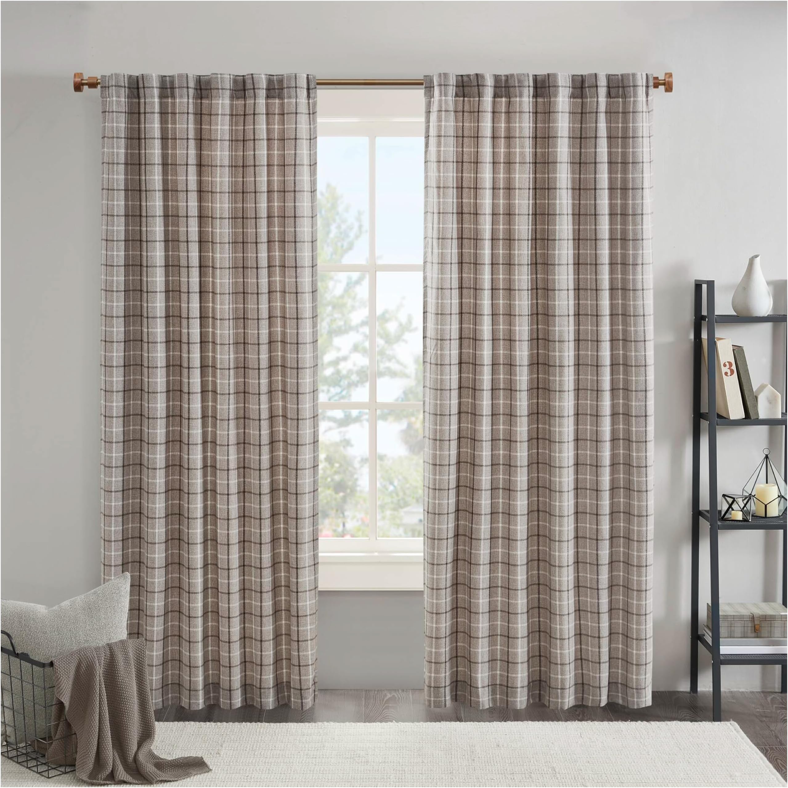Madison Park Anaheim Cabin Plaid Curtain Window, Thermal Insulated Fleece Lining, Living Room Decor Room Darkening Drape for Bedroom, 1-Single Panel Pack, 50x95, Rod Pocket & Back Tab, Brown