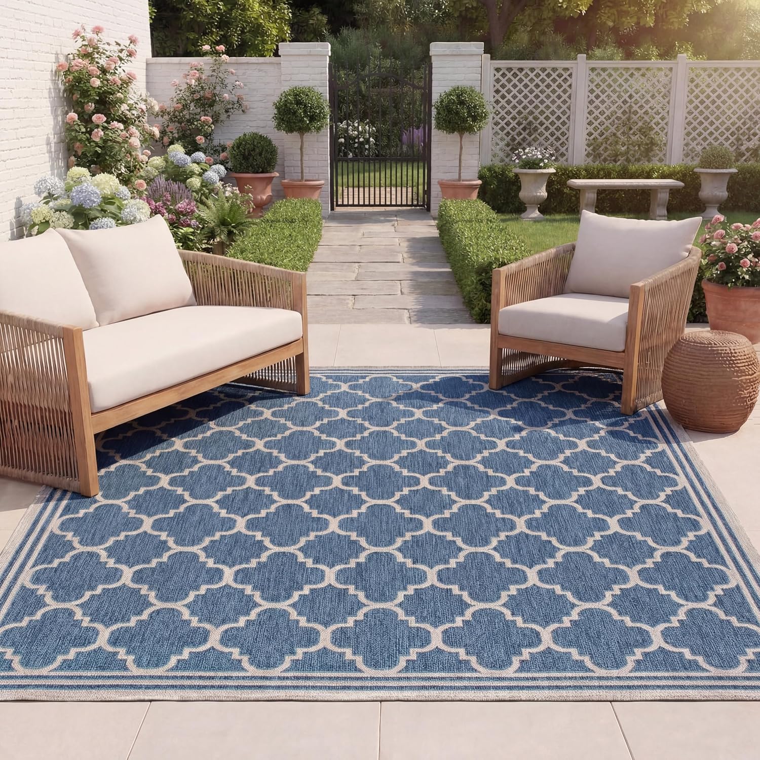 SAFAVIEH Washable Rug Outdoor Beach House Collection - 8' x 10', Blue & Ivory, Non-Shedding & Easy to Clean, Ideal for Patio, Backyard, Mudroom (BHS266M)