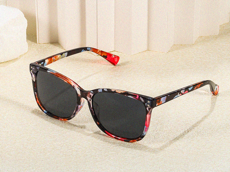 Amazon.com: SIPHEW Square Polarized Sunglasses for Women  display picture 1