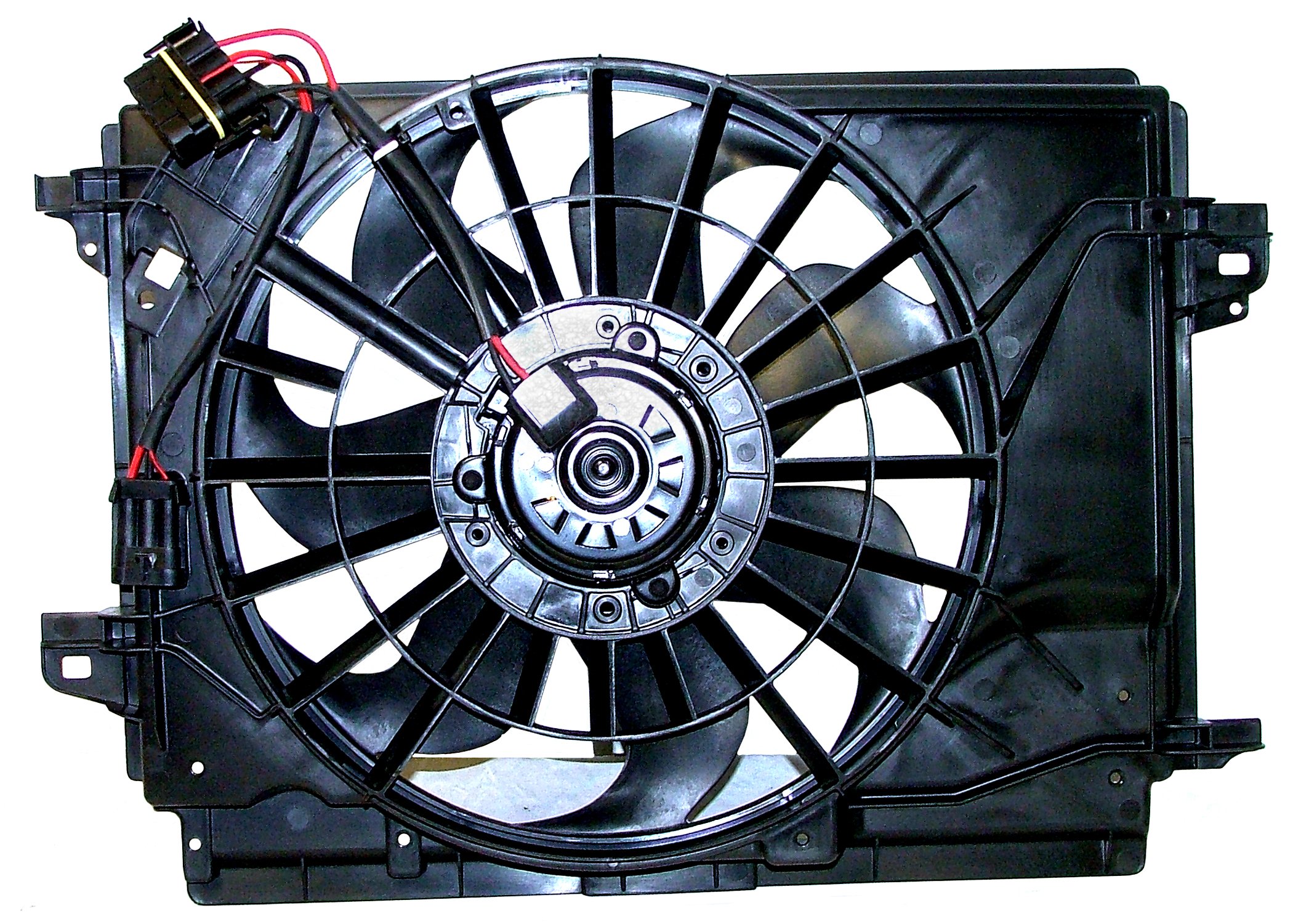 Photo 1 of GM 15-80657 Engine Cooling Fan Assembly with Shroud