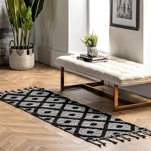 nuLOOM Jinny - Alfombra marroquí de lana con borlas, 2 x 6 pies, gris oscuro