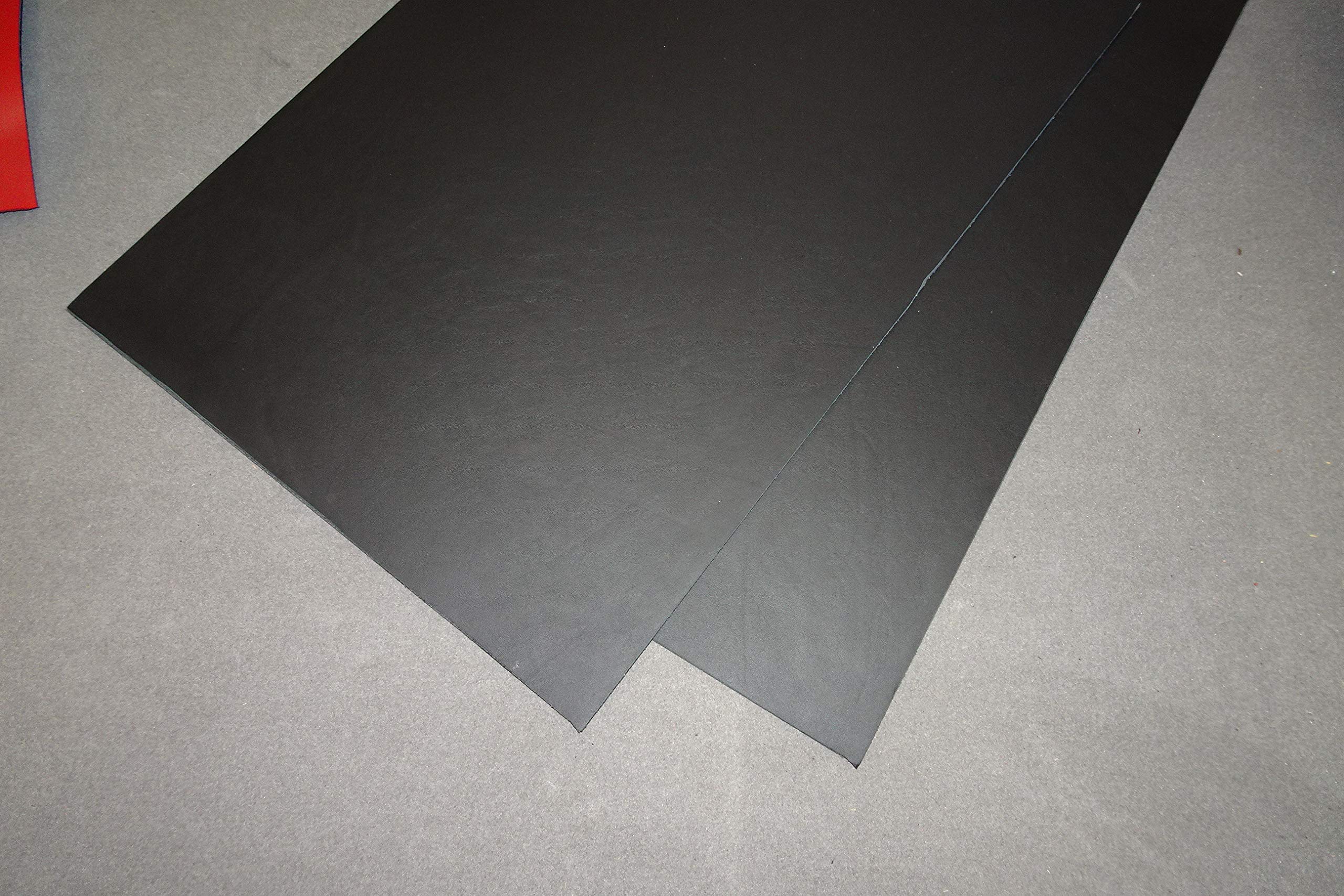 Lederreste Nappaleder Lederstücke schwarz Lederzuschnitte Möbelleder 1,2-1,4 mm (DIN A2 60 x 42 cm, Leder genarbt Sort 2)