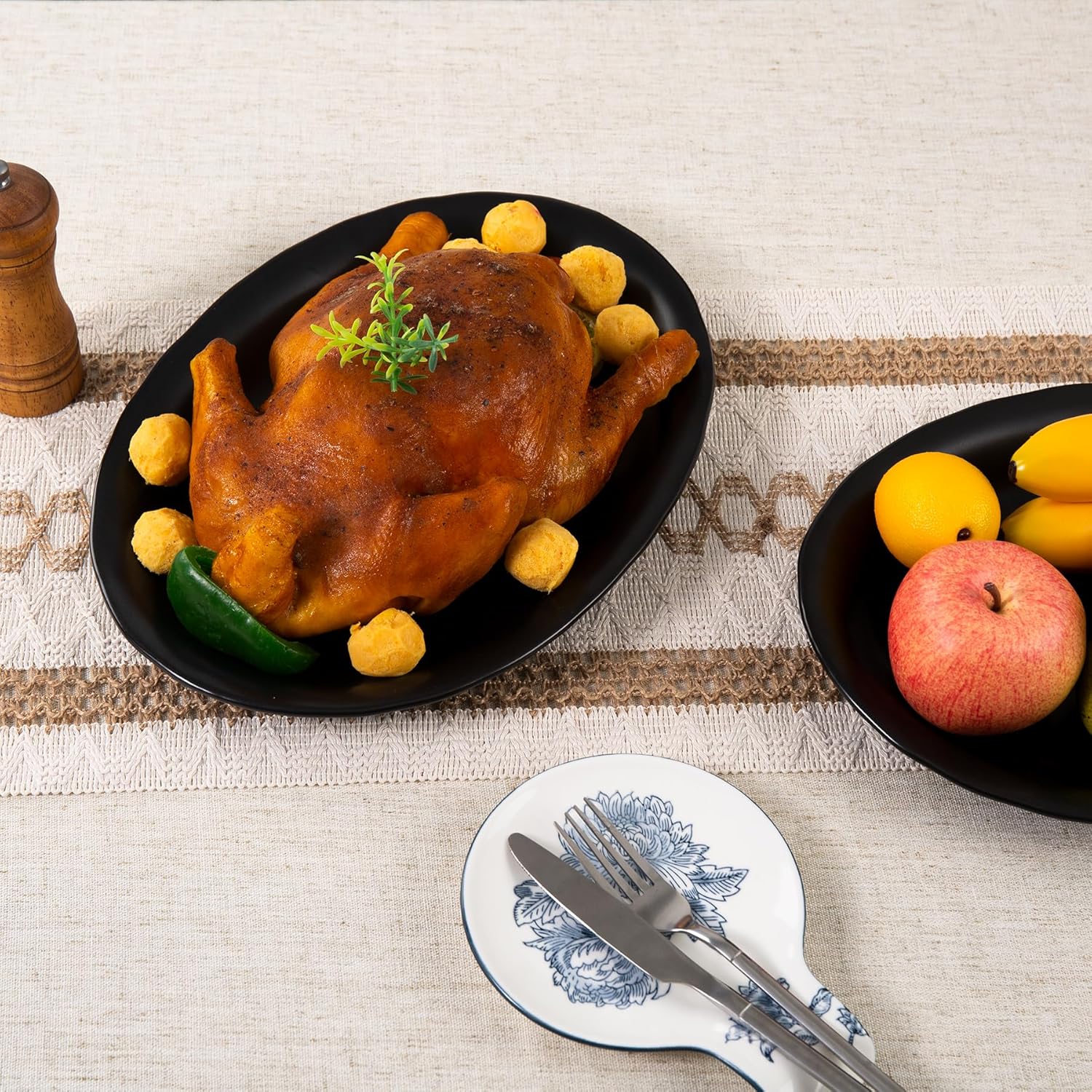 Ceramic Serving Platter, 13.7 Inch Large Oval Serving Trays, Dinner Plates, Serving Dish Set for Dessert Appetizers Meat/Entertaining/Party, Set of 2, Matte Black