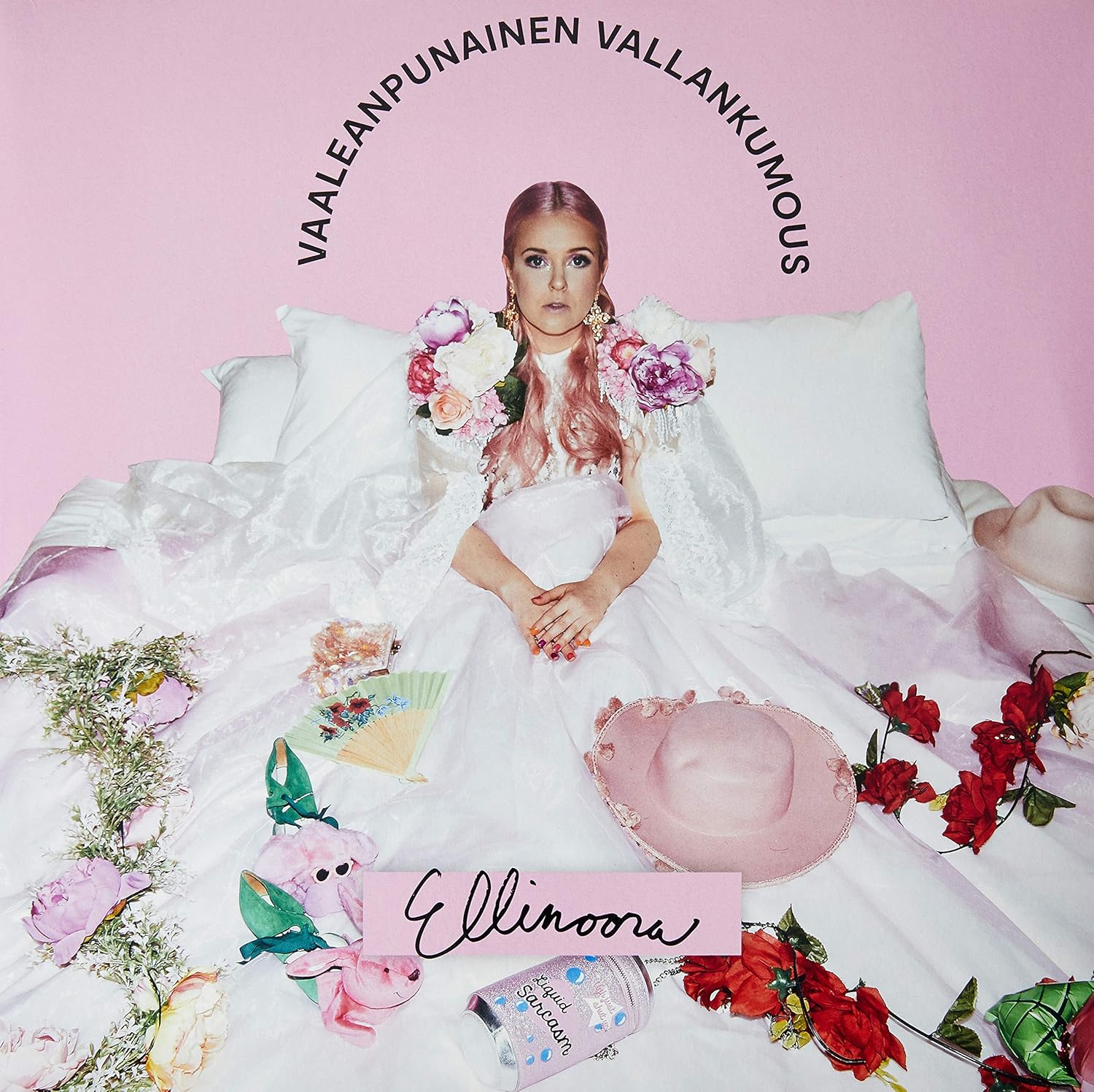 ELLINOORA - VAALEANPUNAINEN VALLANKUMOUS por Ellinoora — capa do álbum