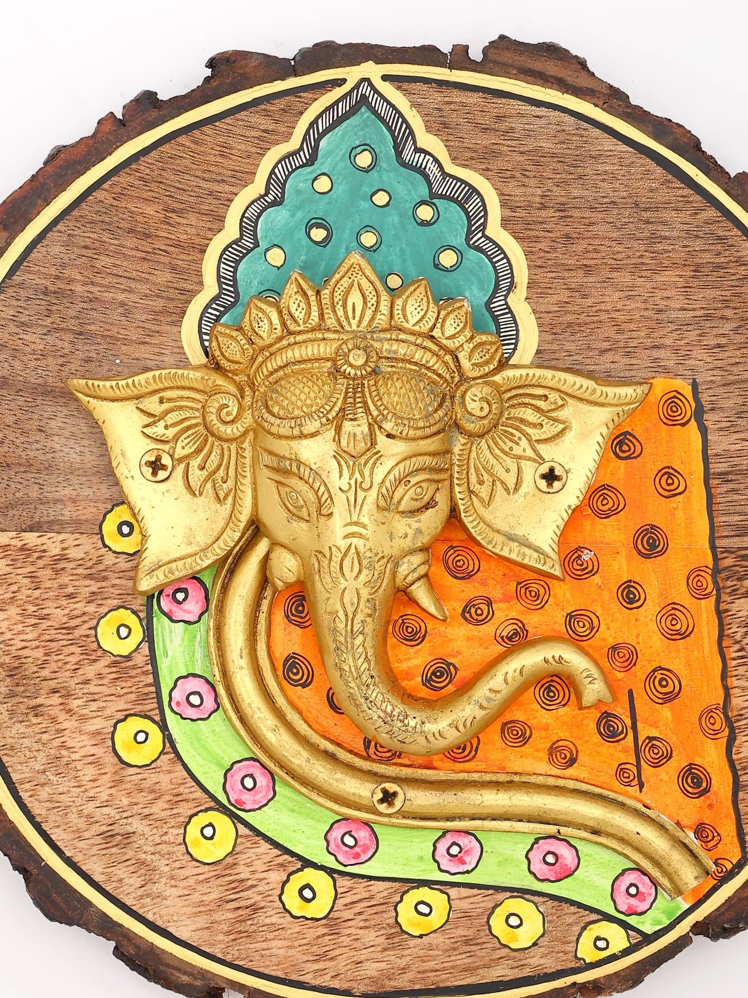 Exotic India Ręcznie malowany drewniany oprawiony mosiądz lord Ganesha twarz wisząca na ścianę do domu | dekoracja pokoju puja | prezent Diwali