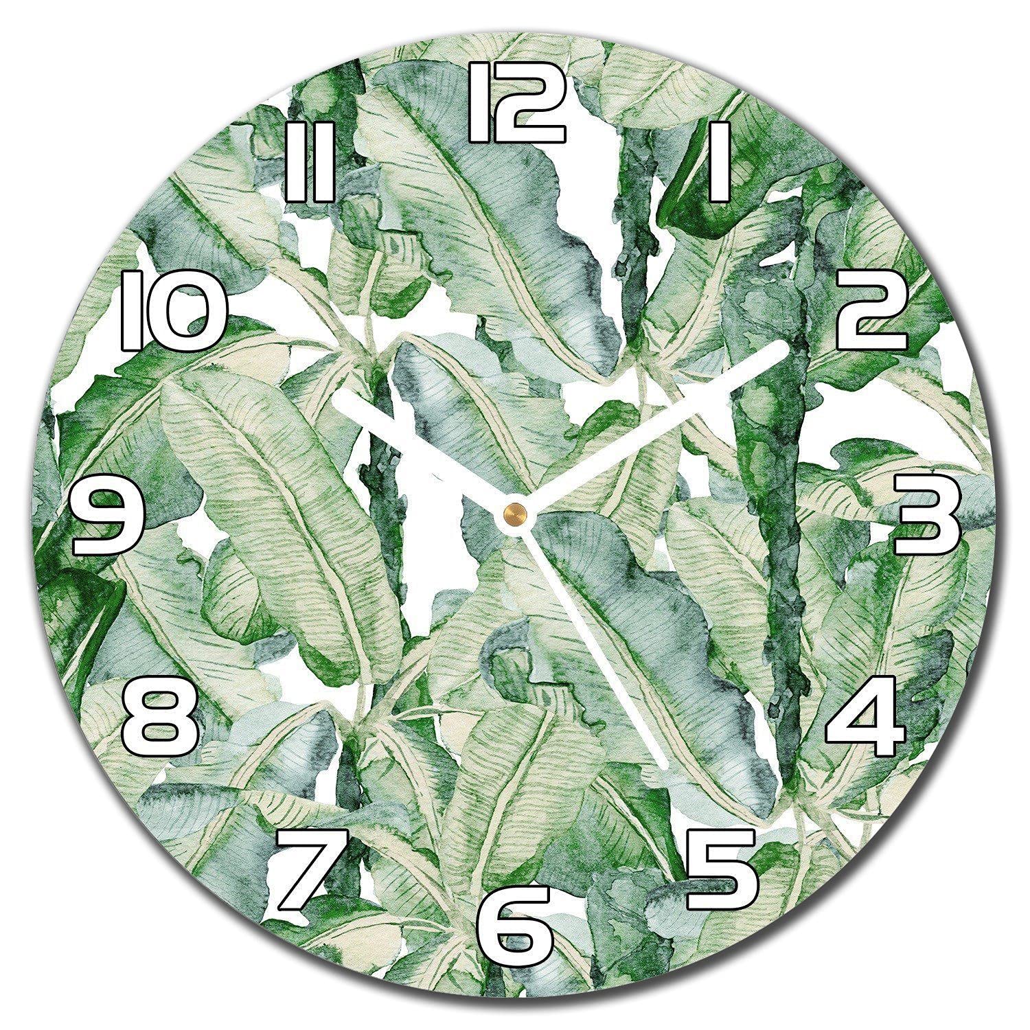 Cuisine et salon moderne animés par une horloge murale jungle 30cm