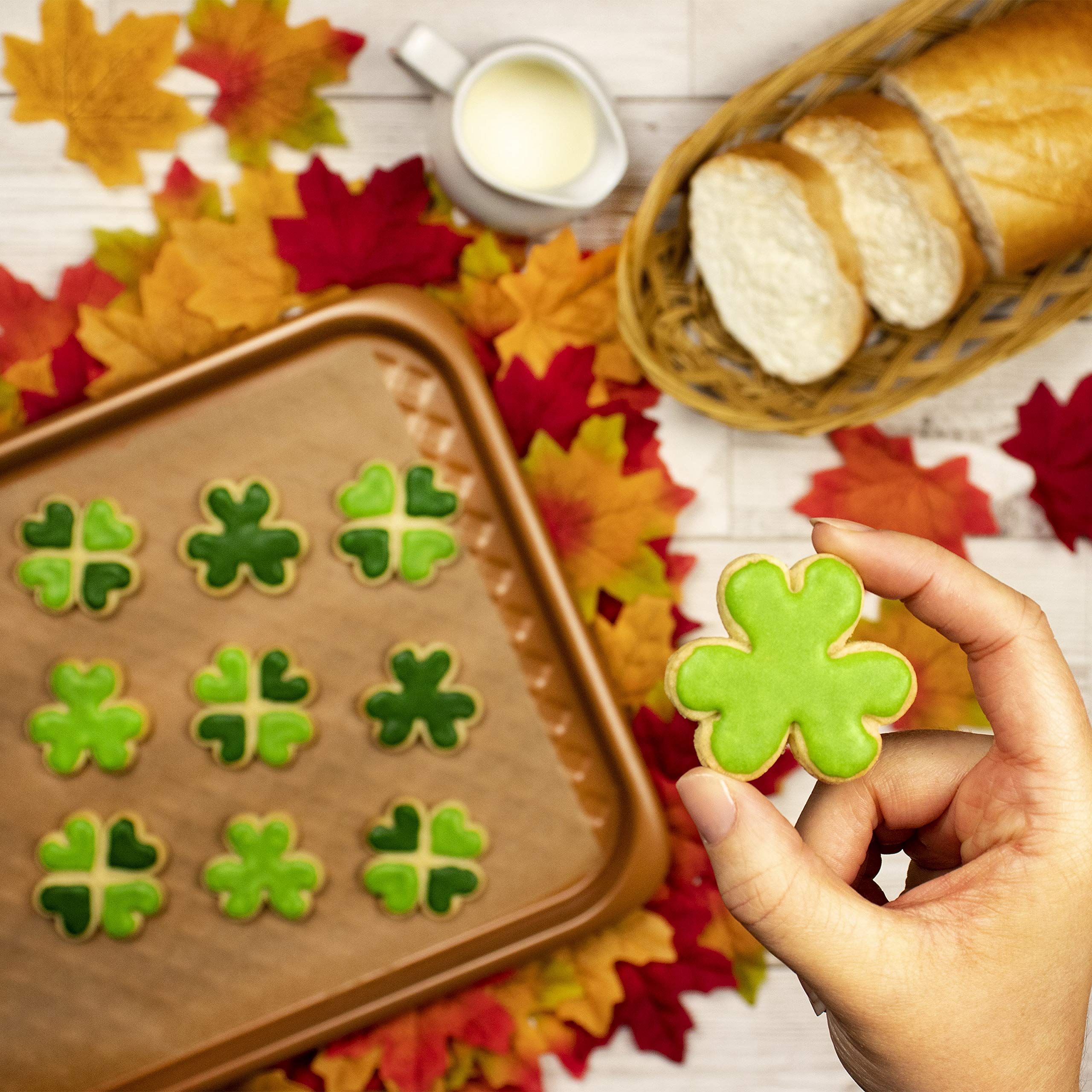 Amazon | BAKERLOGY 三つ葉のクローバークッキー型 | 焼き菓子や Amazon | BAKERLOGY 三つ葉のクローバークッキー型 | 焼き菓子や