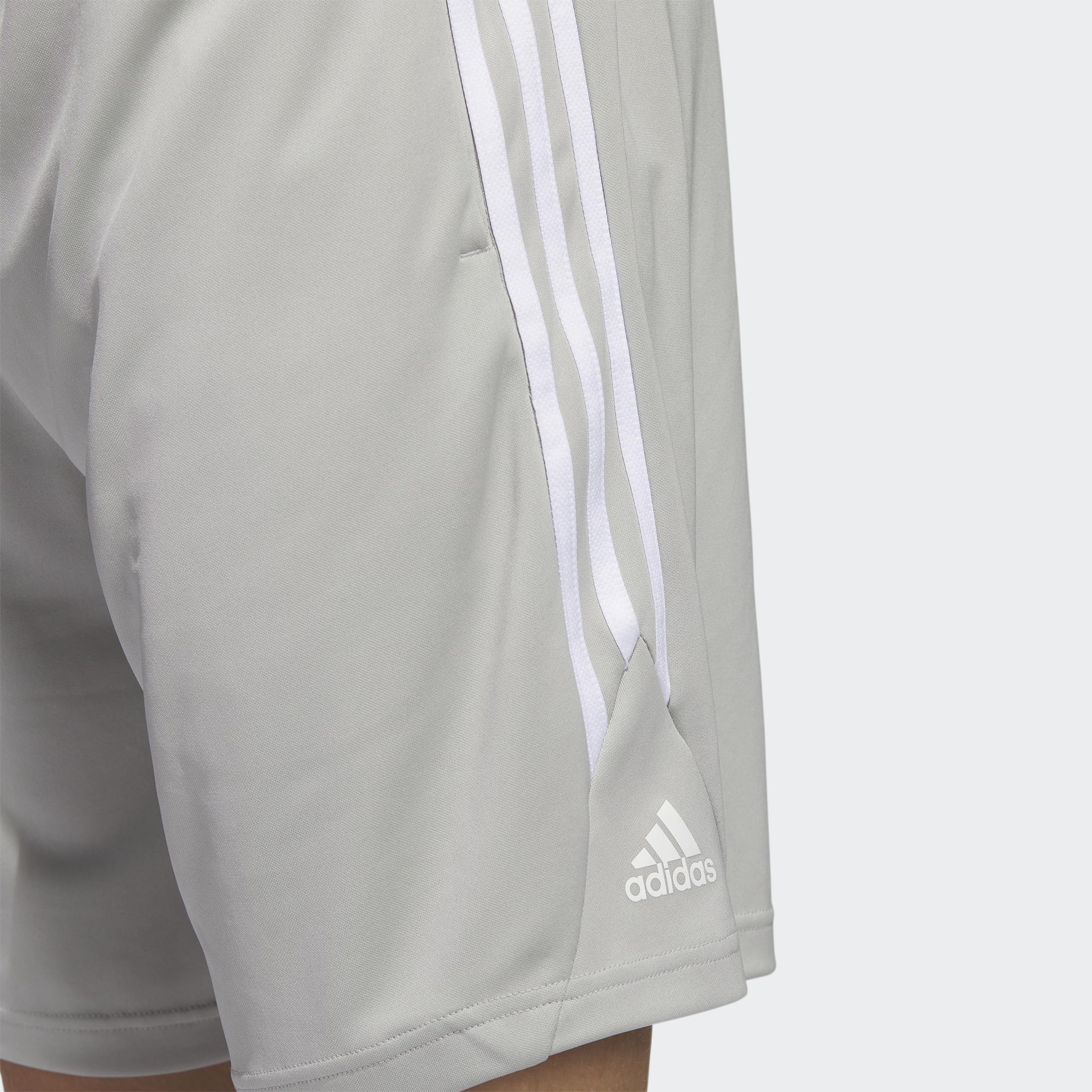 adidas Męskie spodenki do koszykówki Legends 3-Stripes, L 28 cm