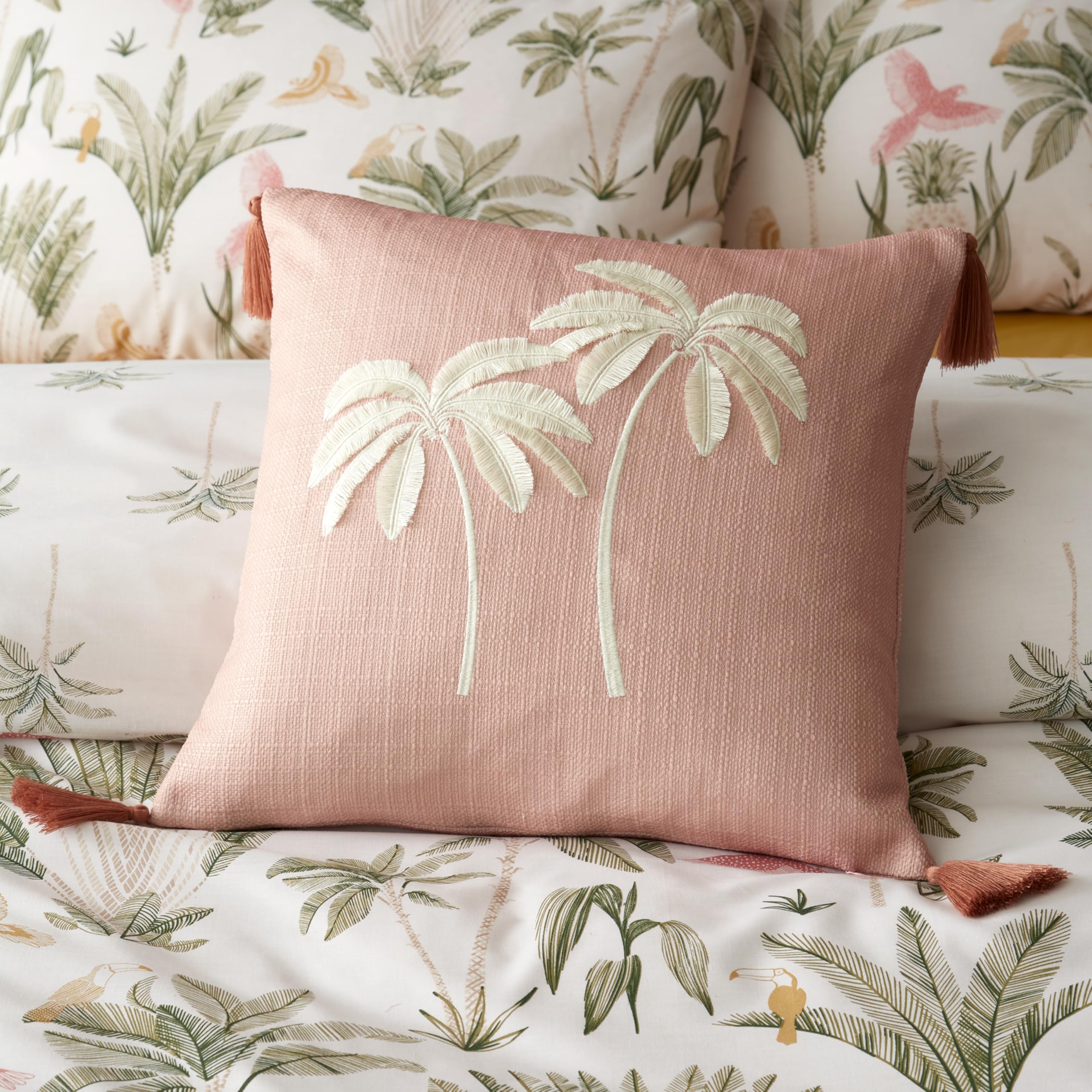 Catherine Lansfield Clay Paradiso Tufted Palm 45X45cm Cushion