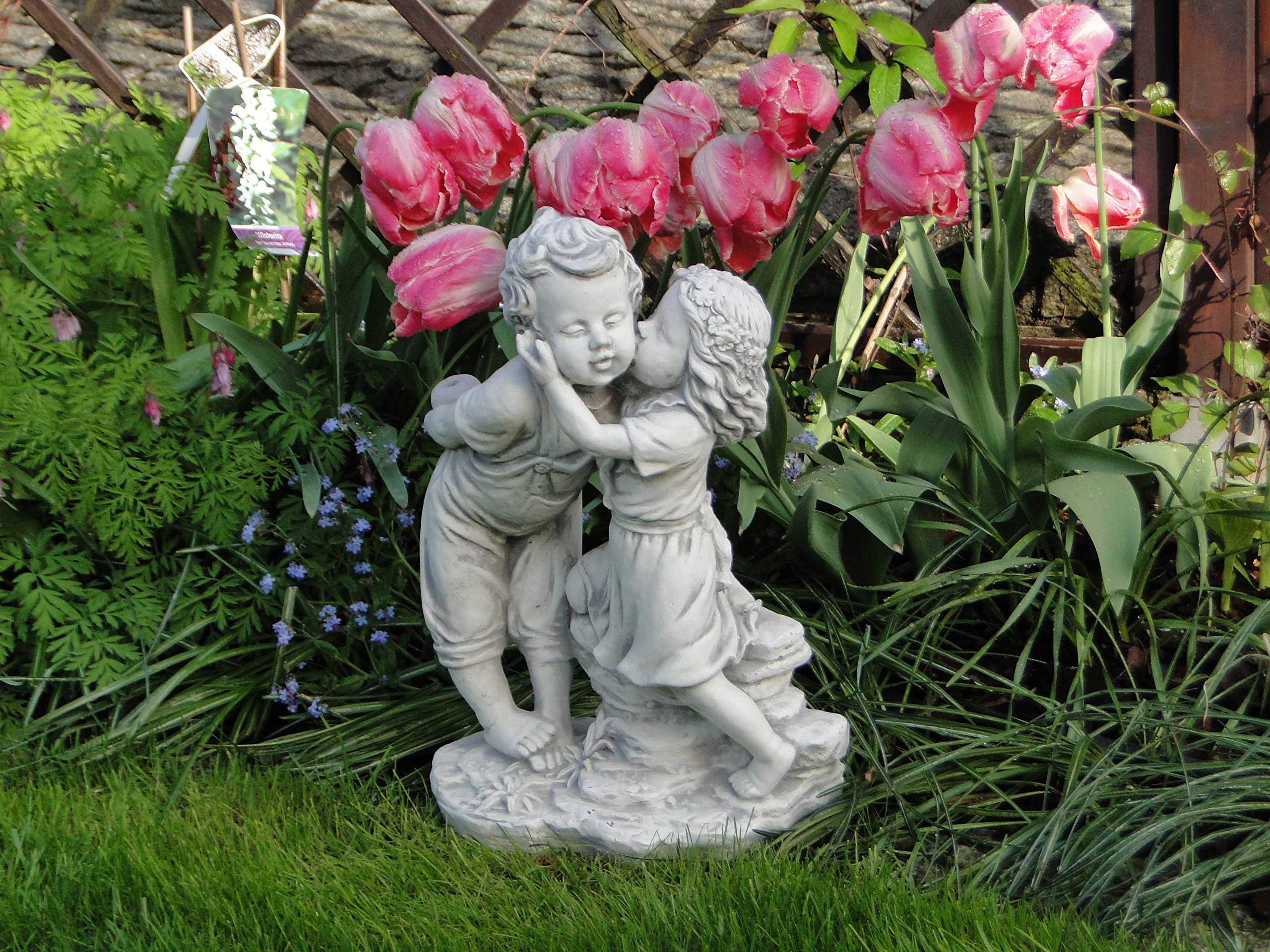 gartendekoparadies.de Statua da giardino per bambini e bambine, statuetta in pietra H. 49 cm, 20 kg, grigia, resistente al gelo, per esterni