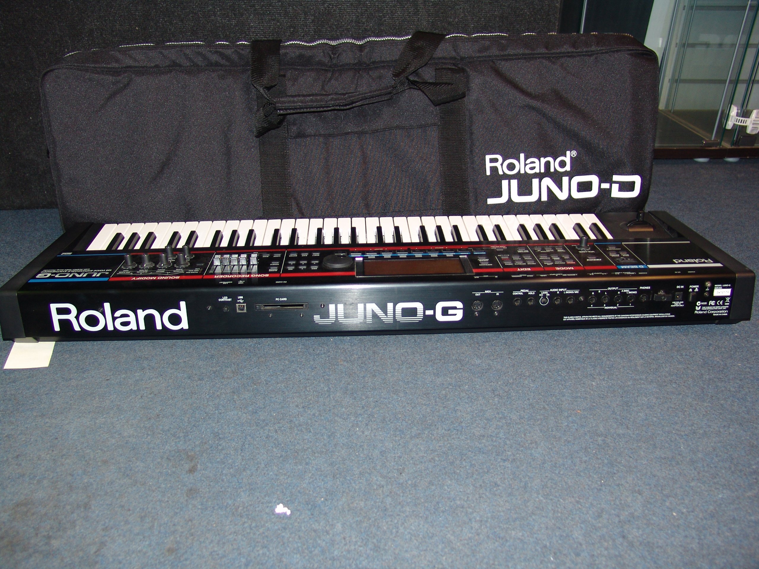***様 Roland JUNO-G 128音色シンセサイザー Roland JUNO-G 128 VOICE EXPANDABLE SYNTHESIZER WITH AUDIO/MIDI