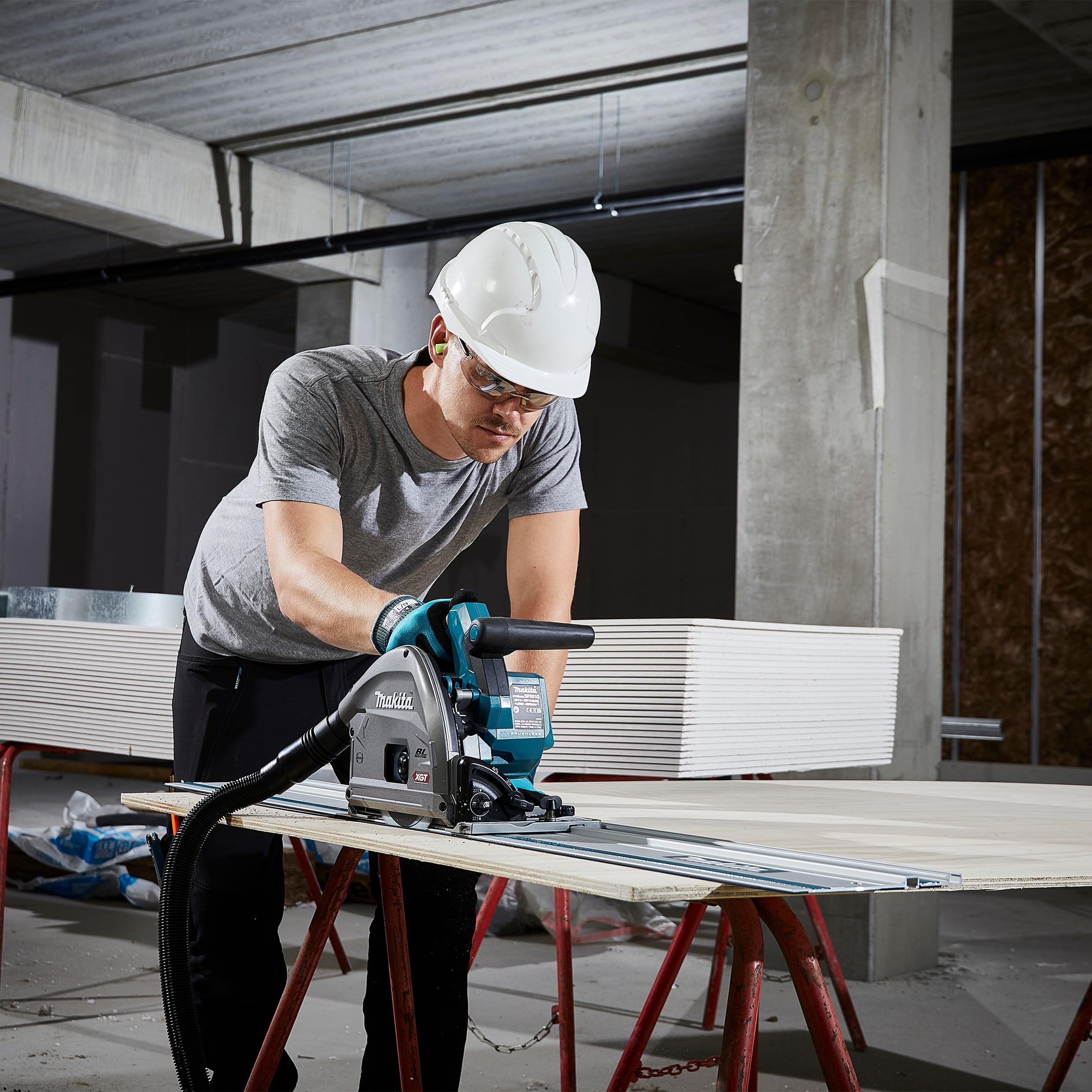 Scie plongeante 165 mm XGT 40V (Produit seul) avec puce bluetooth en makpac - MAKITA SP001GZ03