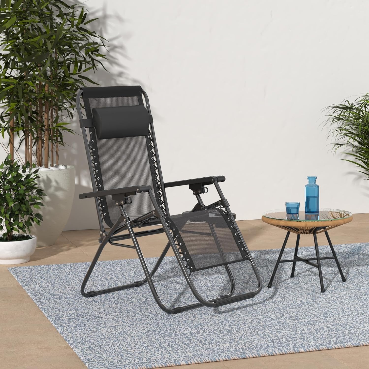 Set of 2 Adjustable Zero Gravity Chair Folding Reclining Lounge Chairs with Pillows and Cup Holder Trays for Poolside Backyard Beach,Black