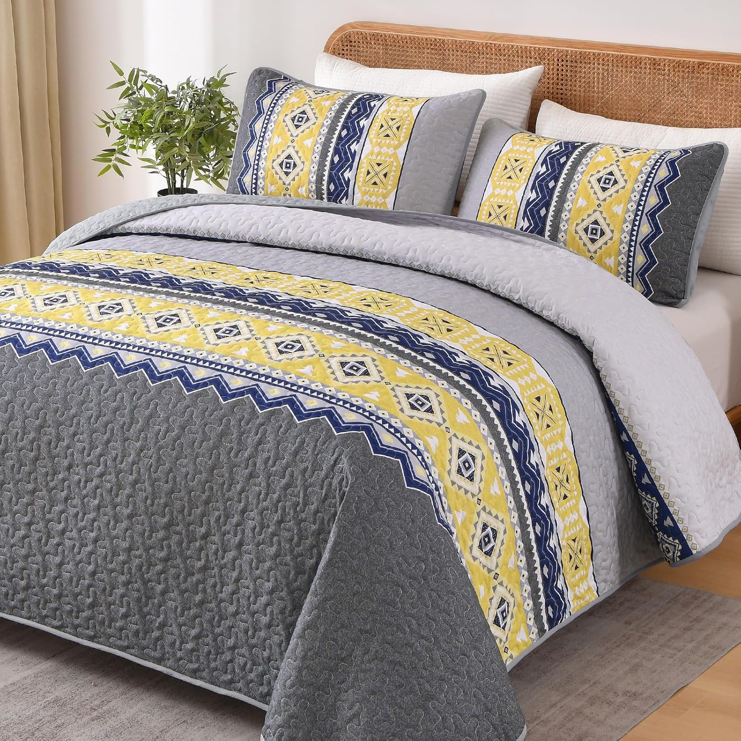 WONGS BEDDING 3 Pieces Quilt Set Queen Size, Grey Yellow Quilt Bedspread Lightweight Bohemian Coverlet Set with 2 Pillowcase, Soft Geometry Printed Bedding Set Queen for All Season 96"×90" Yellow Grey Queen(96"×90")