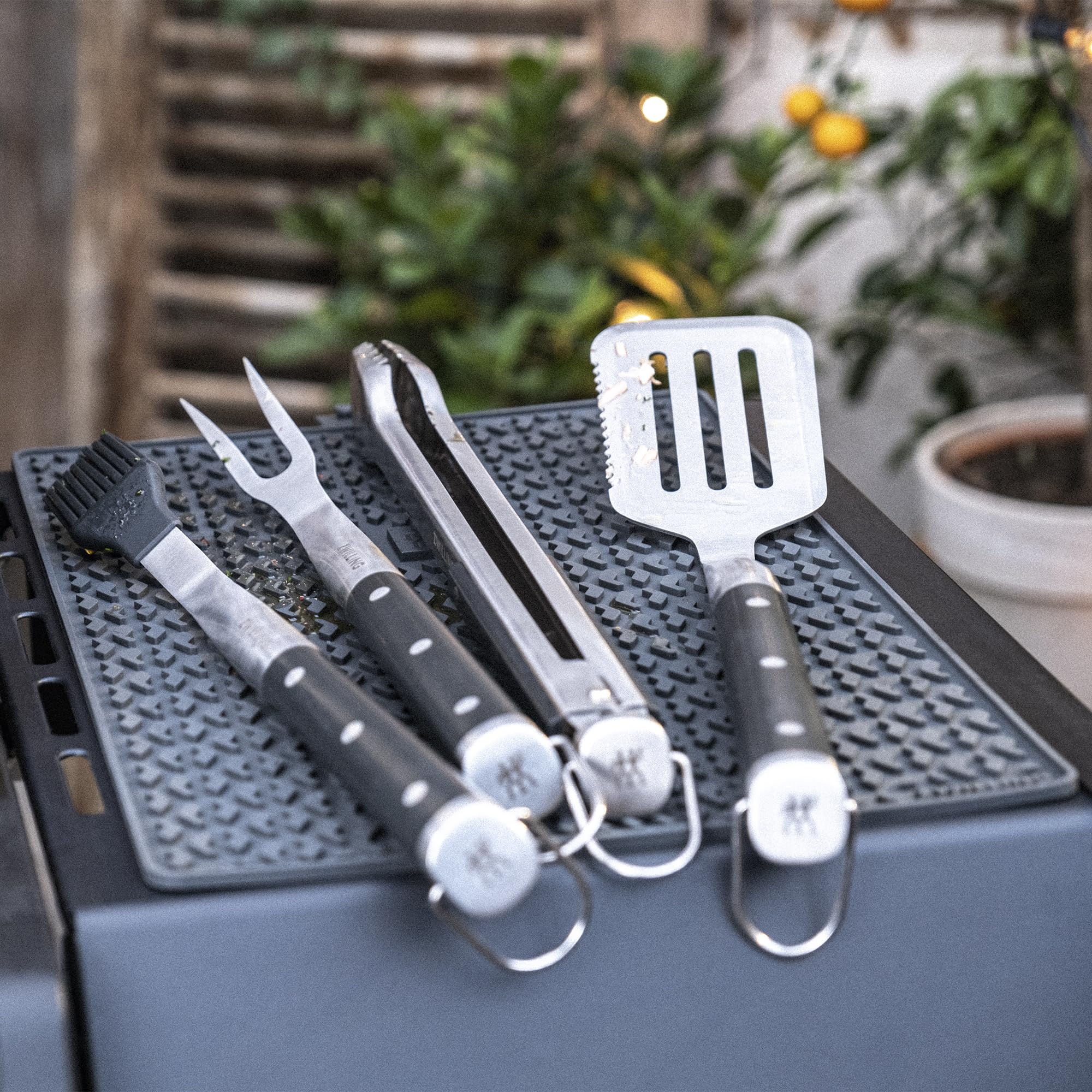 ZWILLING BBQ+ - Set di utensili per griglia, 5 pezzi, colore: nero