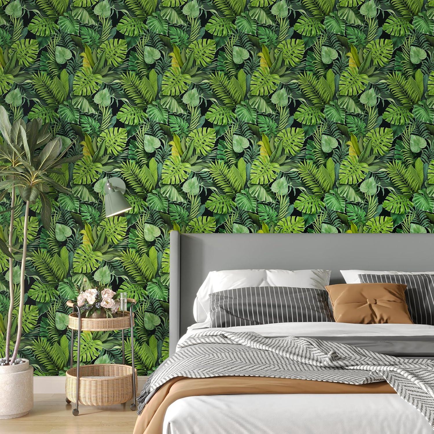 CHIHUT Black Tropical Leaf Peel and Stick Wallpaper 17.7”x472” Jungle Green Palm Leaf Self Adhesive Removable Waterproof Wallpaper Botanical Contact Paper for Bedroom Living Room Bathroom Wall Mural