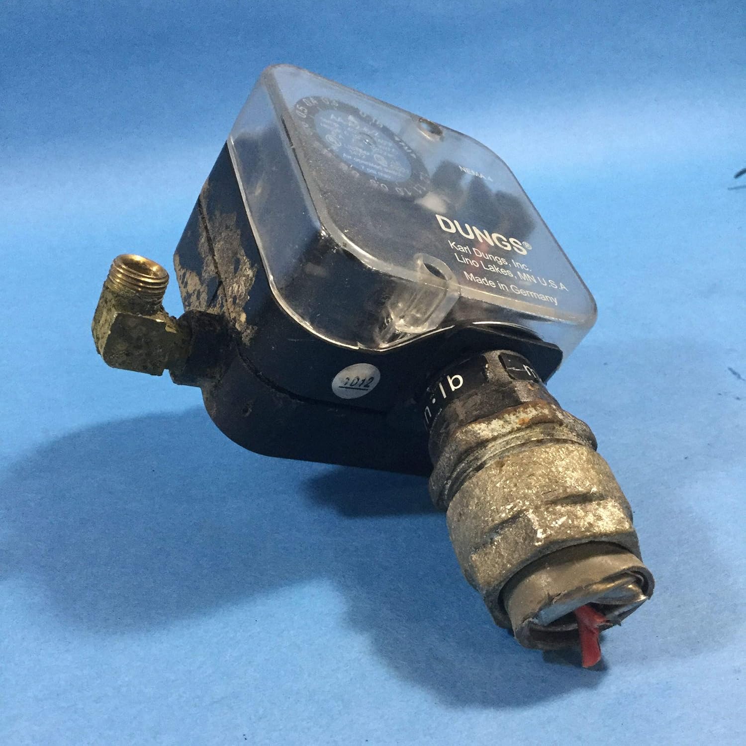 AA-A2-6-2 .16-1.2 INCH, 120 V AC, 266932, 5 AMP, 50/60 HZ, 7 PSI, AIR, Pressure Switch, with Cover