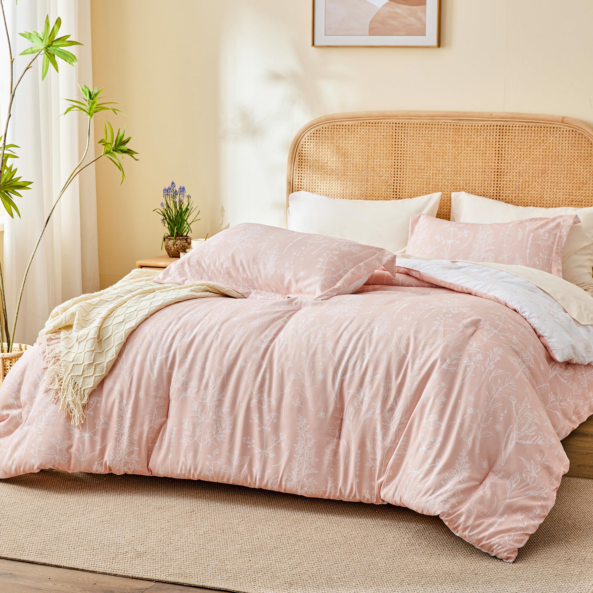 Love's cabin Dusty Rose Pink Queen Comforter Set - Queen Size Comforter Set, 3 Pieces Cute Floral Bedding Sets for All Seasons,1 Soft Reversible Botanical Flowers Comforter and 2 Pillow Shams
