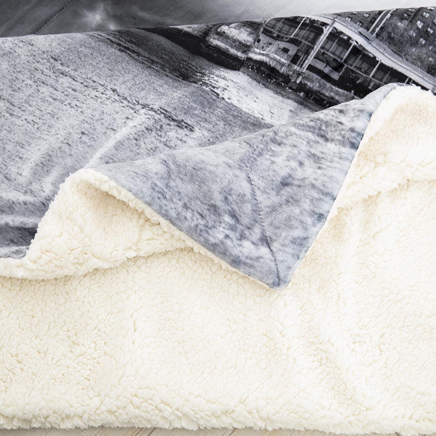 All American Collection Super Soft Comfy Printed Sherpa Throw Blanket Flannel for Bedroom Living Room Couch (50"x60", Brooklyn Bridge)
