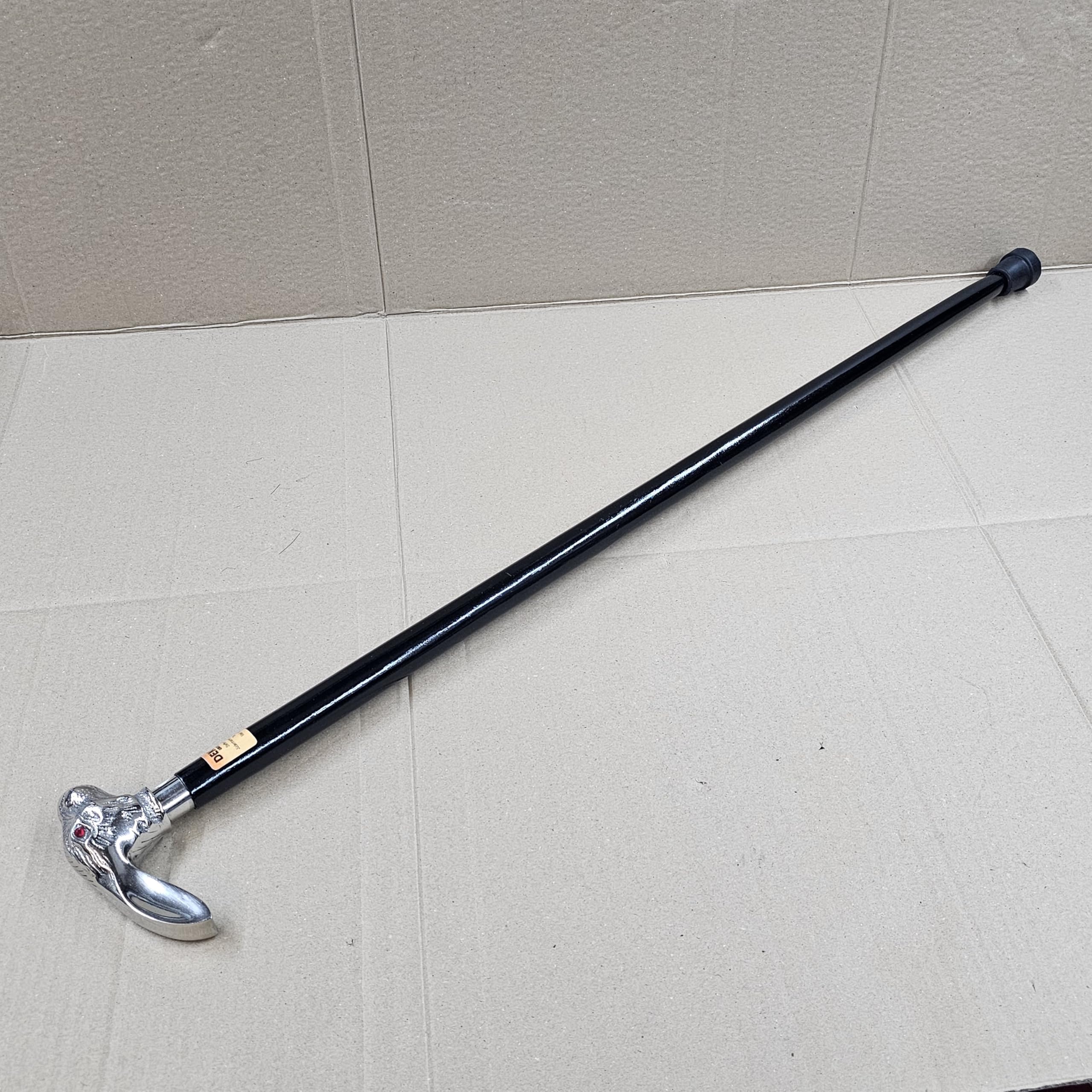 Elegancka dekoracyjna drewniana laska, laska ze srebrną metalową rączką 93 cm długości i wadze 520 g. Z wytrzymałą, antypoślizgową gumową rączką w stylu antycznym