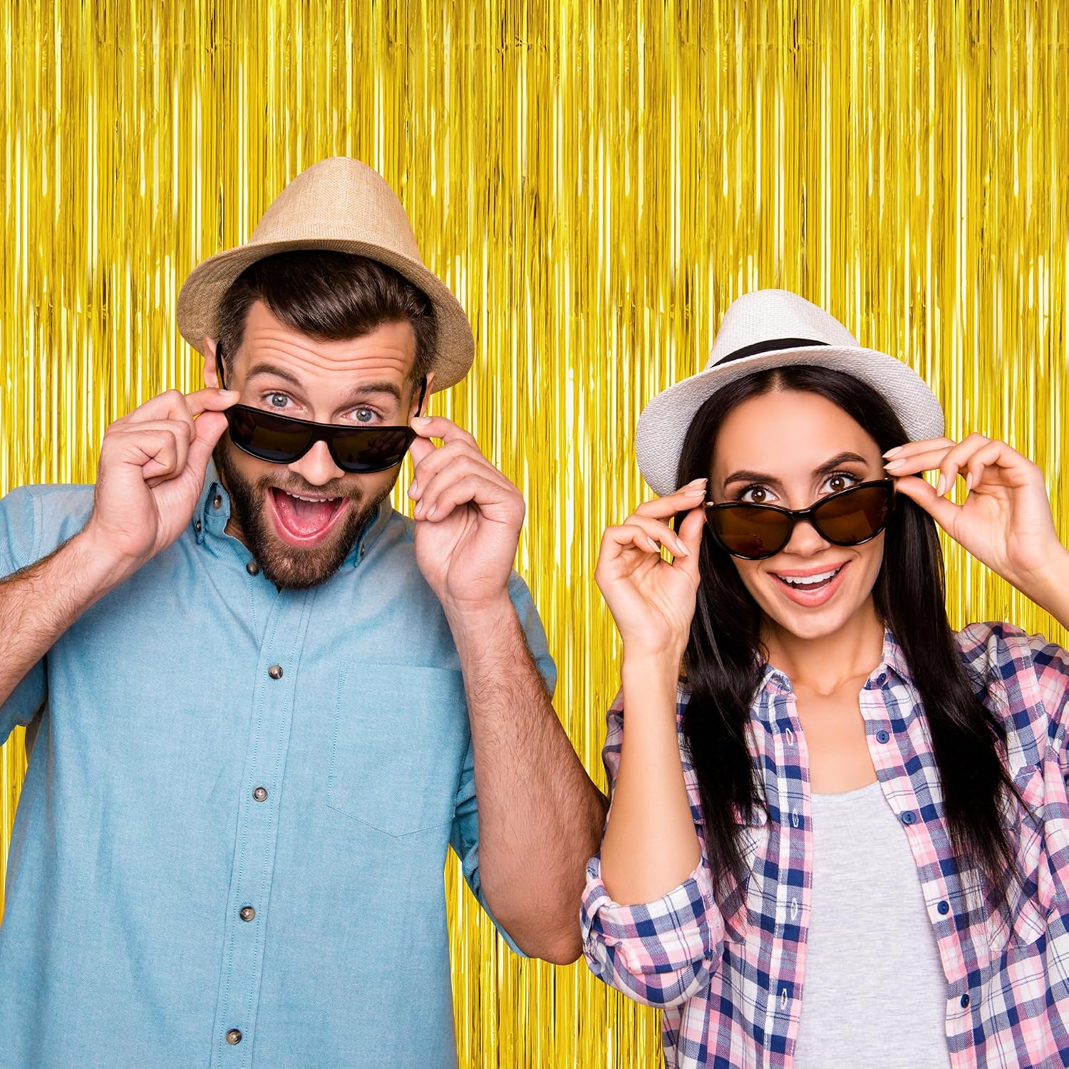 2 Pack Gold Tinsel Backdrop, 3.28 FT x 7.05 FT Metallic Fringe Curtain, Gold Color Graduation Backdrop Party Streamers, Party Supplies Door Decorations for Birthday Anniversaries
