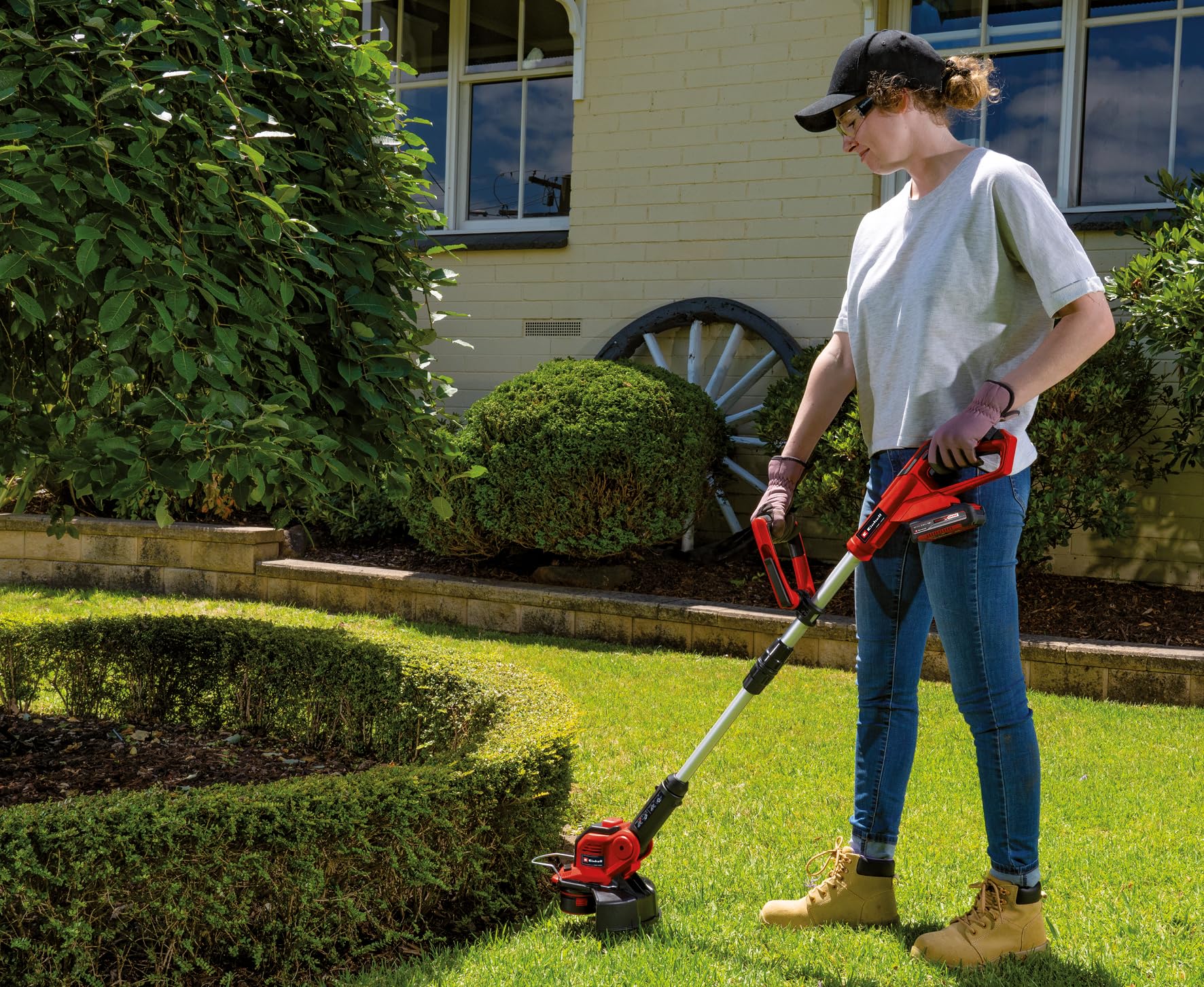Einhell Recortadora de césped con batería GE-CT 18/28 Li-Solo Power X-Change (Iones de Litio, 18 V, 28 cm de Anchura de Corte, Hilo, Cabezal Motor Giratorio e inclinable, sin batería ni Cargador)