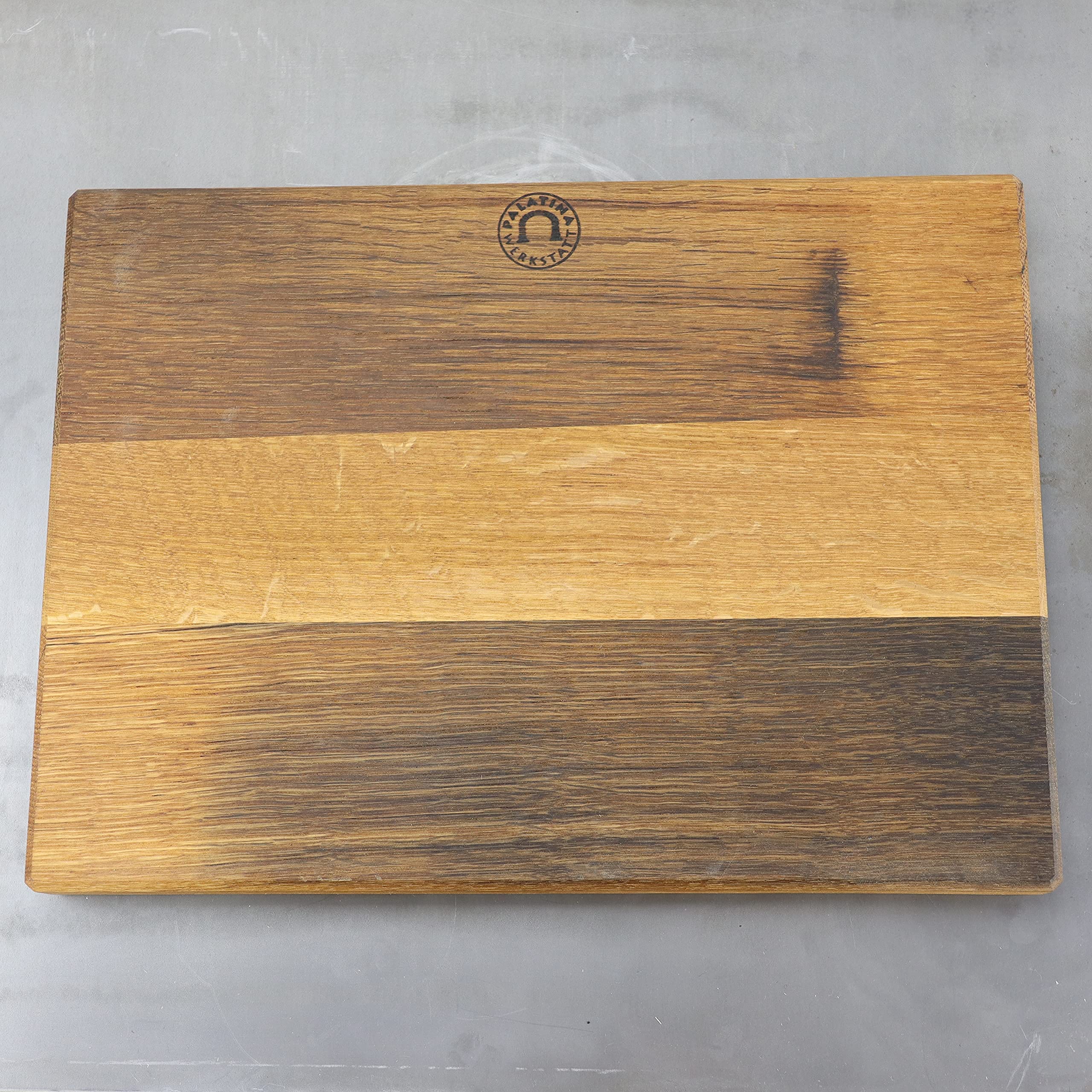 Kai Shun Classic DM-0706 - Juego de cuchillos de cocina hoja de 20 cm de acero de Damasco, cuchillo japonés ultra afilado, tabla de cortar XXL de madera de roble de 40 x 30 cm)