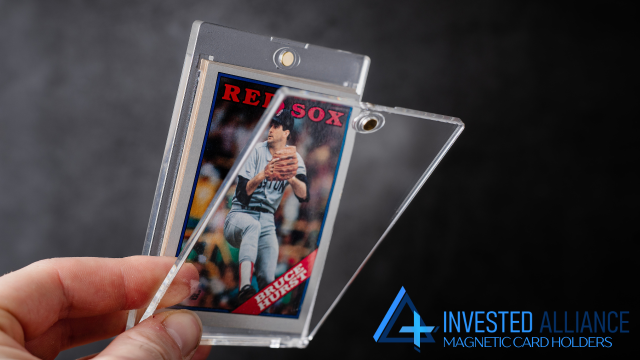 Amazon.com: Premium 35PT - 360PT Magnetic Card Holder Case