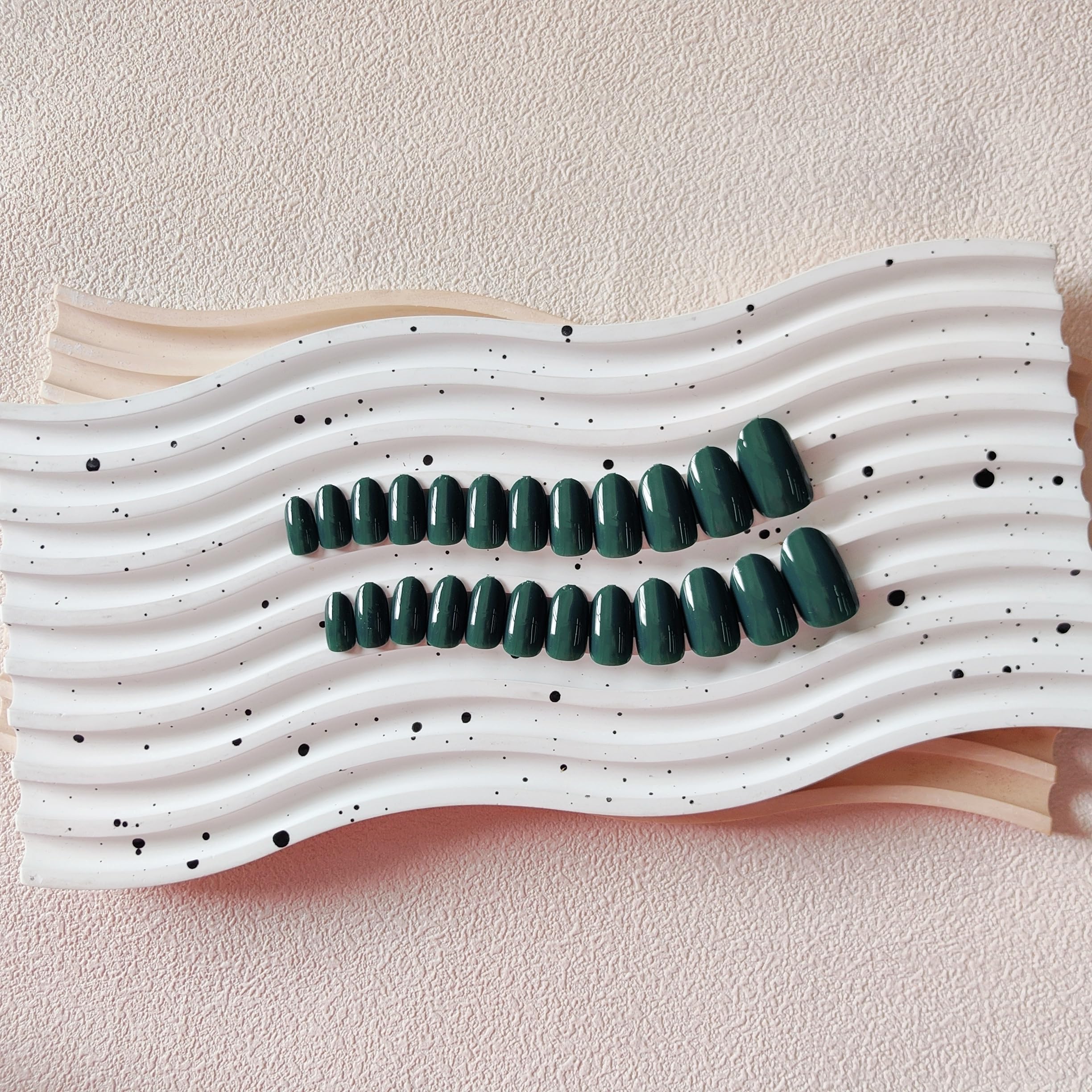 SXVME Dark Green False Nails Short Oval, Simple Acrylic Press on Nails Short, Green Fake Nails Short - Image 4
