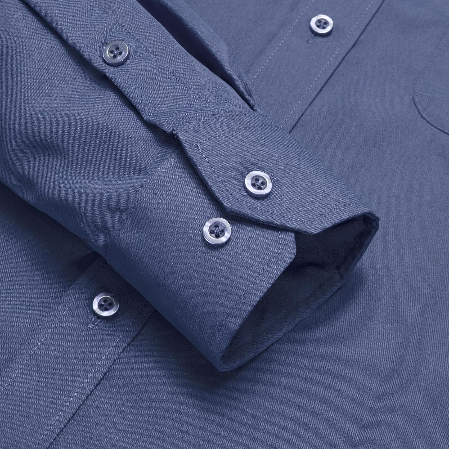 Camisa social masculina de algodão de manga comprida lisa, casual, com botões, ajuste regular, formal, camisa de negócios em promoção! Veja a oferta e mais achadinhos de Camisas 6 Hoje é o melhor dia para comprar Camisa social masculina de algodão de manga comprida lisa, casual, com botões, ajuste regular, formal, camisa de negócios com aquele preço maroto! Promoção! Aproveite a oferta! 6