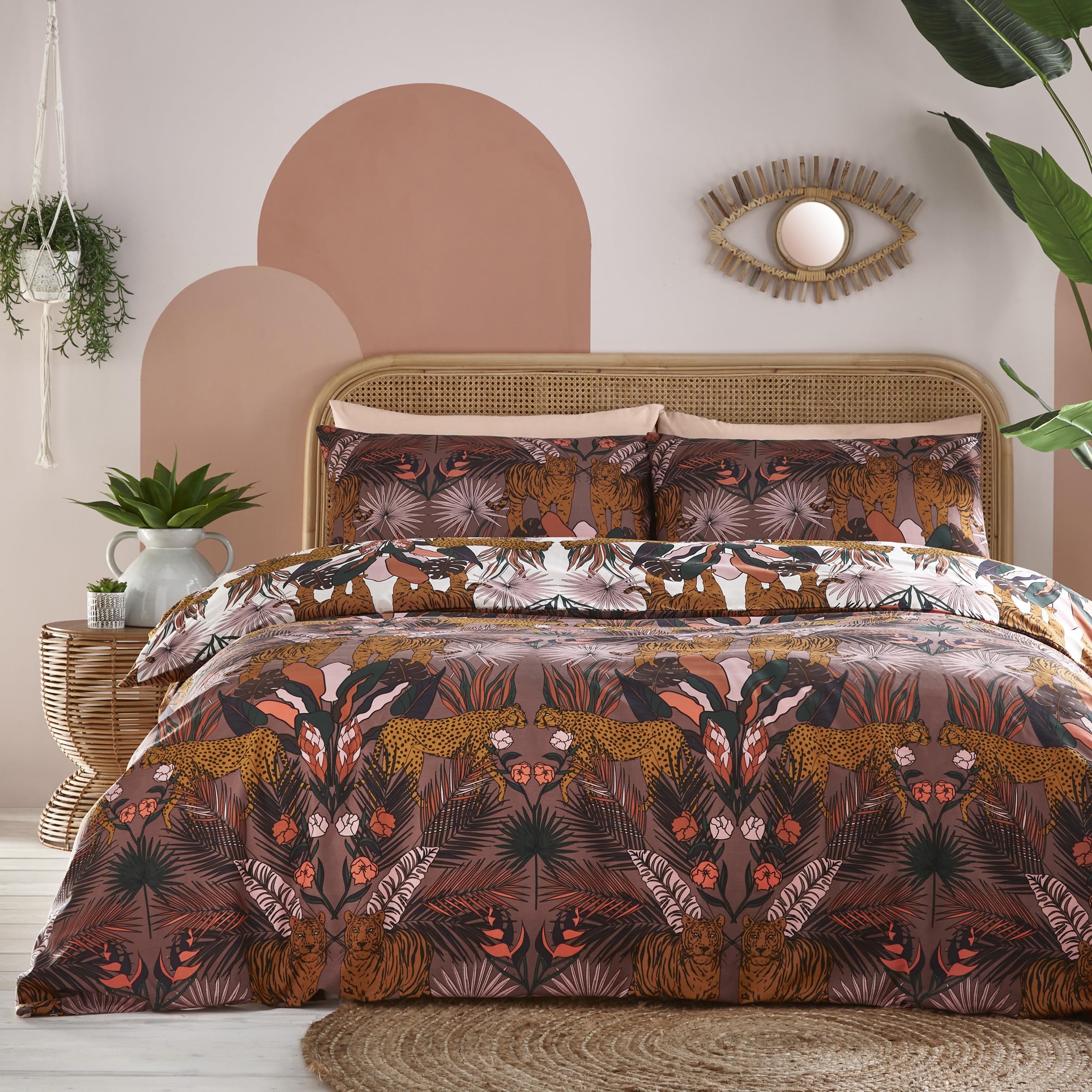 furn. Kaihalulu Duvet Cover Set – Reversible Exotic Tropical Wild Cat Easy Care Bedding (Cocoaberry – Super King – 260x220cm)