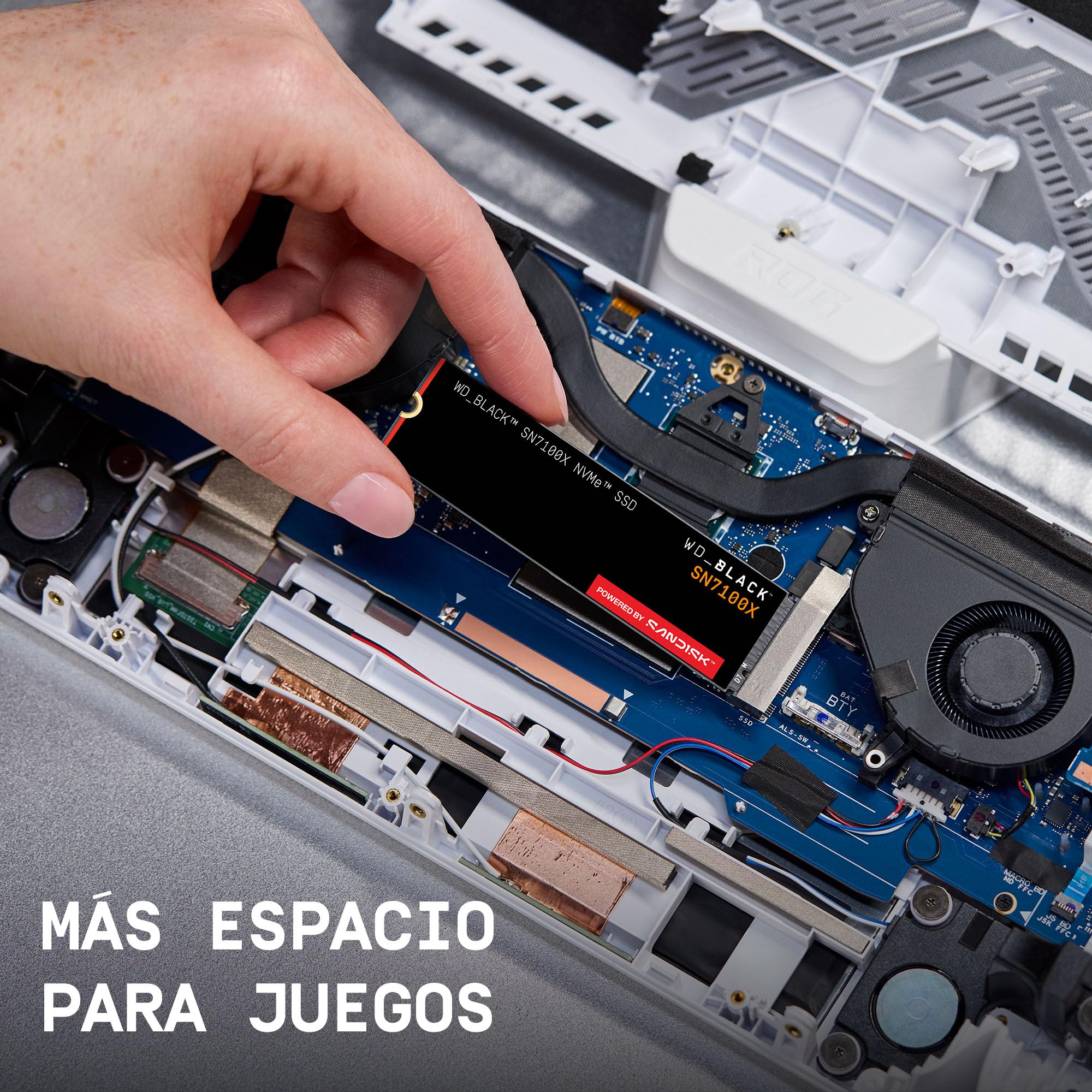WD_Black SN7100X NVMe SSD de 4 TB (hasta 7.000 MB/s de velocidades de Lectura, con Licencia Oficial para ROG Xbox Ally (X) y PC, PCIe Gen4, Sandisk TLC 3D CBA NAND, Xbox Game Pass Ultimate de 1 Mes