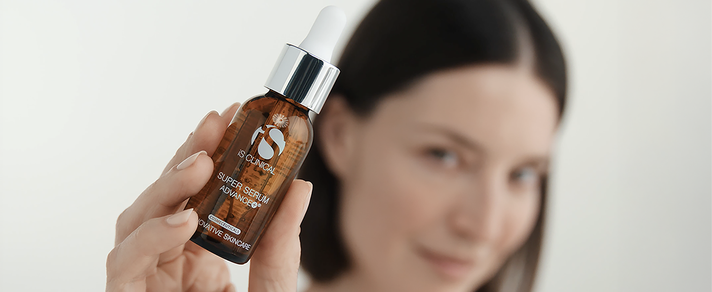 iS CLINICAL Super Serum Advance+, Anti-Aging Vitamin C Face Serum, reduces scaring and fine stretch marks