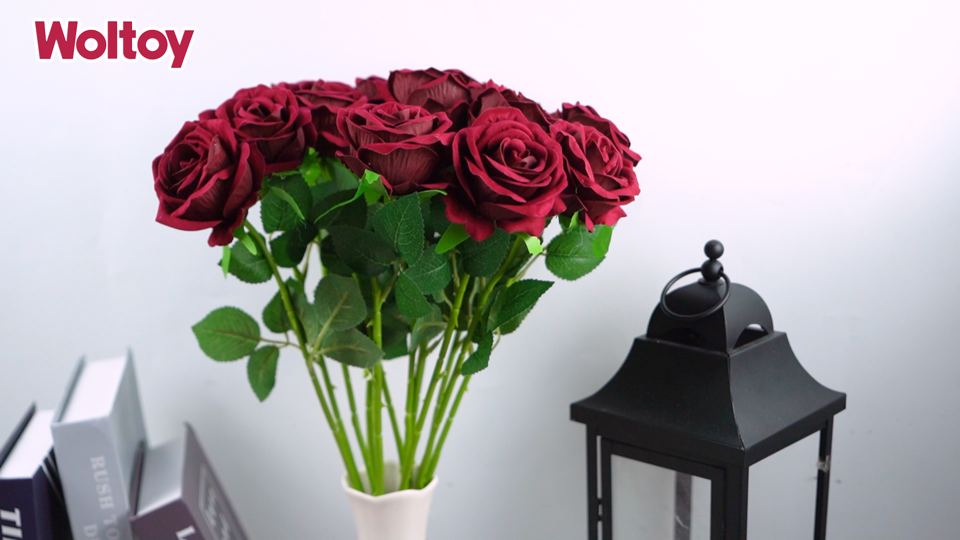 Invio fiori a Lecce, Bouquet, composizioni floreali, rose e piante con