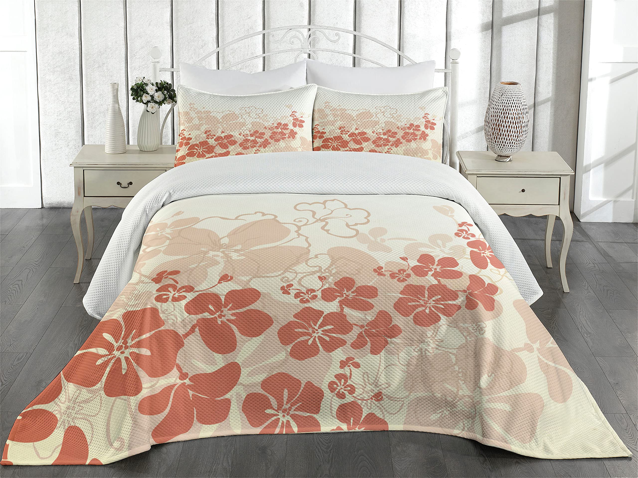 Ambesonne Hawaiian Coverlet, Hawaii Flowers Silhouette Tropical Plants Ornamental Floral Illustration, 3 Piece Decorative Quilted Bedspread Set with 2 Pillow Shams, Queen Size, Fuchsia Salmon White