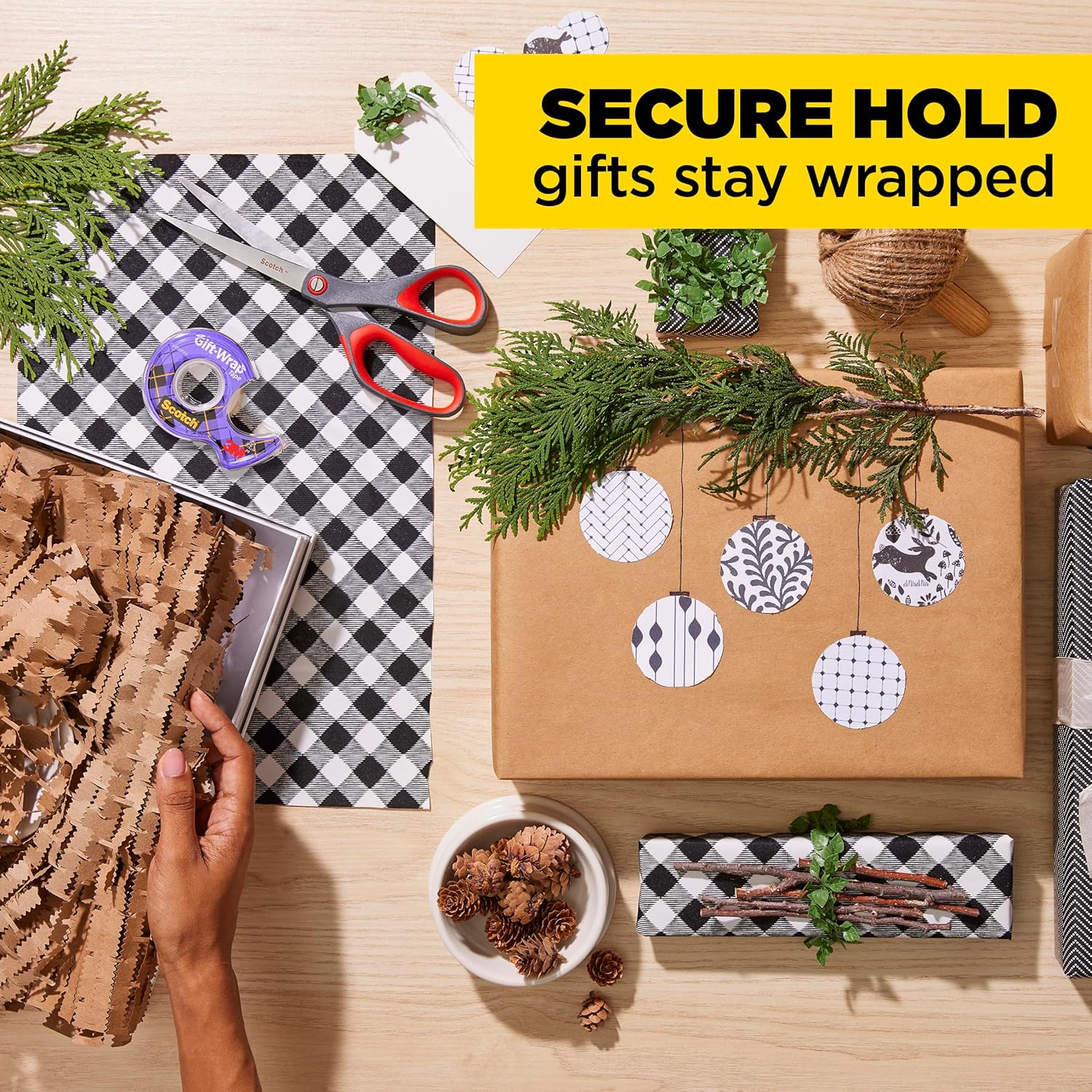 Scotch Tape Gift Wrap Tape, 19mm Wide x 10.1m, 3 Rolls in Dispensers - Image 7