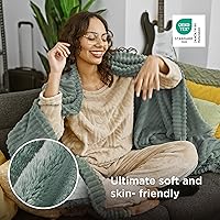 Vista 4 de Bedsure GentleSoft Cobija para sofá, suave y acogedora para mujeres, de vellón, pequeña para niñas, color verde salvia claro tamaño individual 60 x