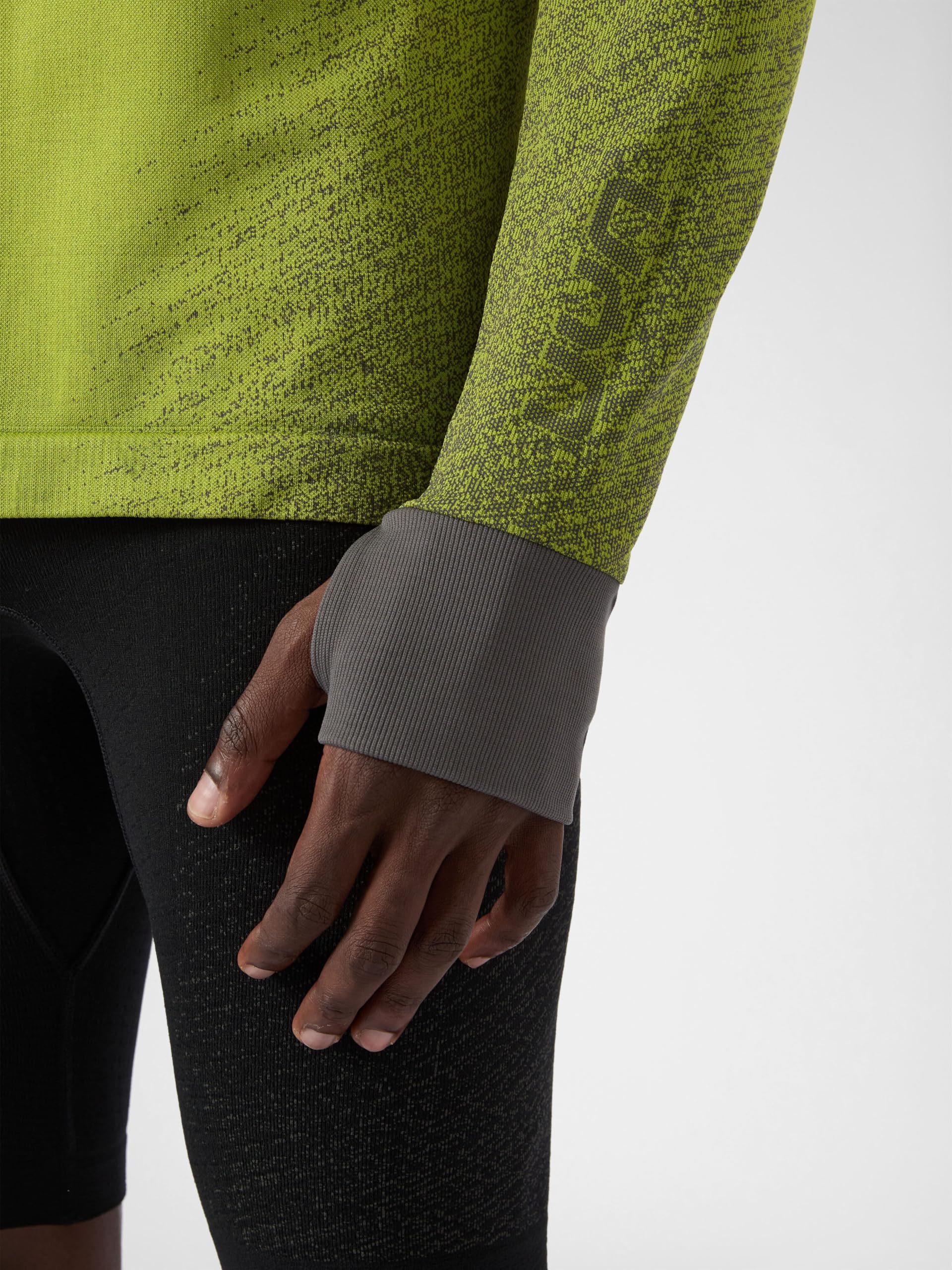 UYN Running Exceleration Long SL.Turtle Neck T-Shirt Hombre