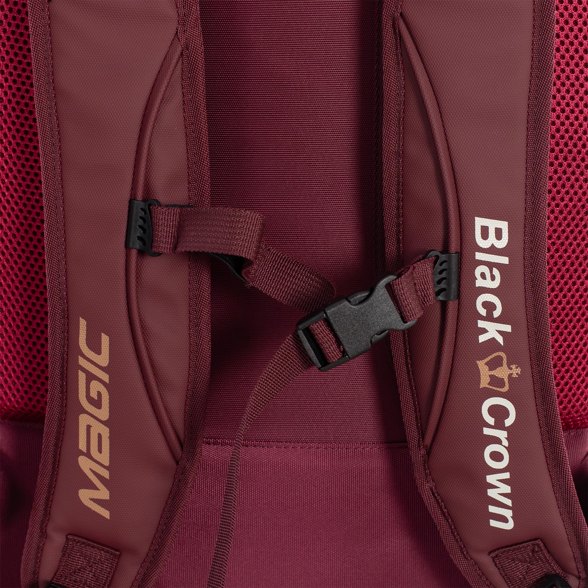 Black Crown Mochila Magic – Diseño Sofisticado en Burdeos y Negro – Fabricada con Materiales Premium (30% EVA, 70% PVC), Compartimento para Palas, Bolsillo Ventilado para Zapatillas y Transporte Cómod