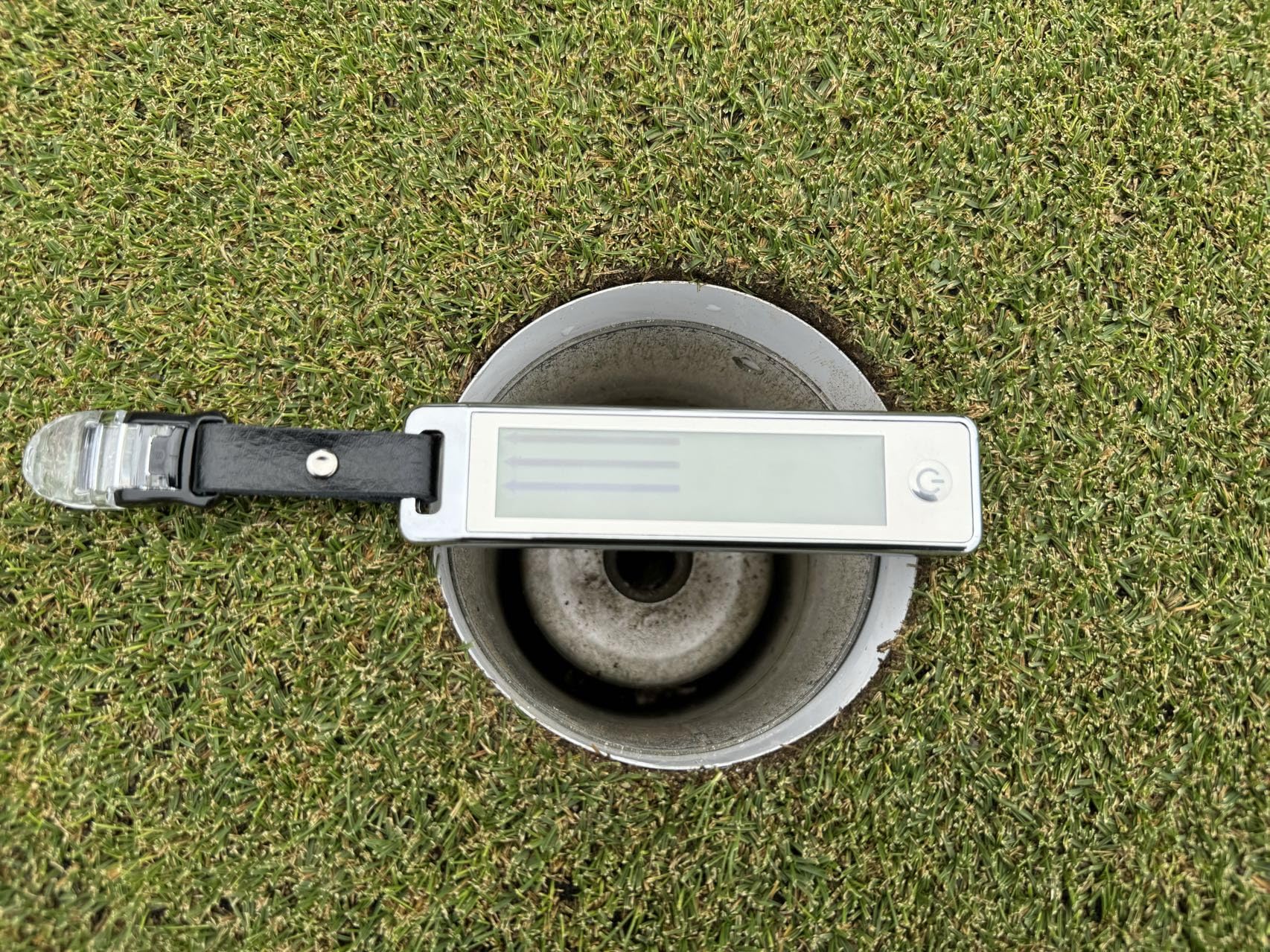 ???Golf Putting Reader. You can See The Slope Variations Around The Cup.