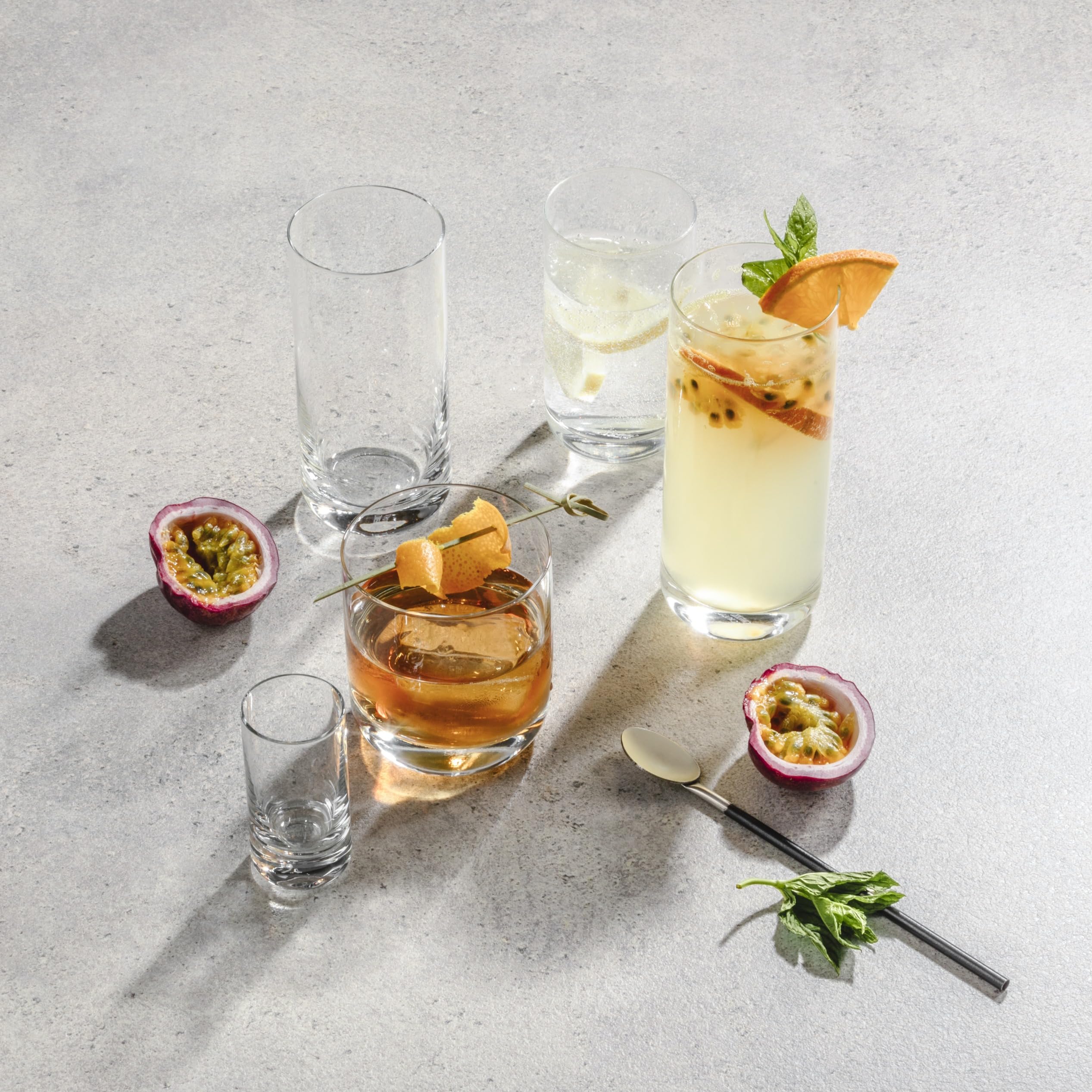 SCHOTT ZWIESEL Bicchieri per long drink Simple (set di 6), bicchieri diritti per bevande lunghe, bicchieri in cristallo Tritan lavabili in lavastoviglie, Made in Germany (art. 123665)
