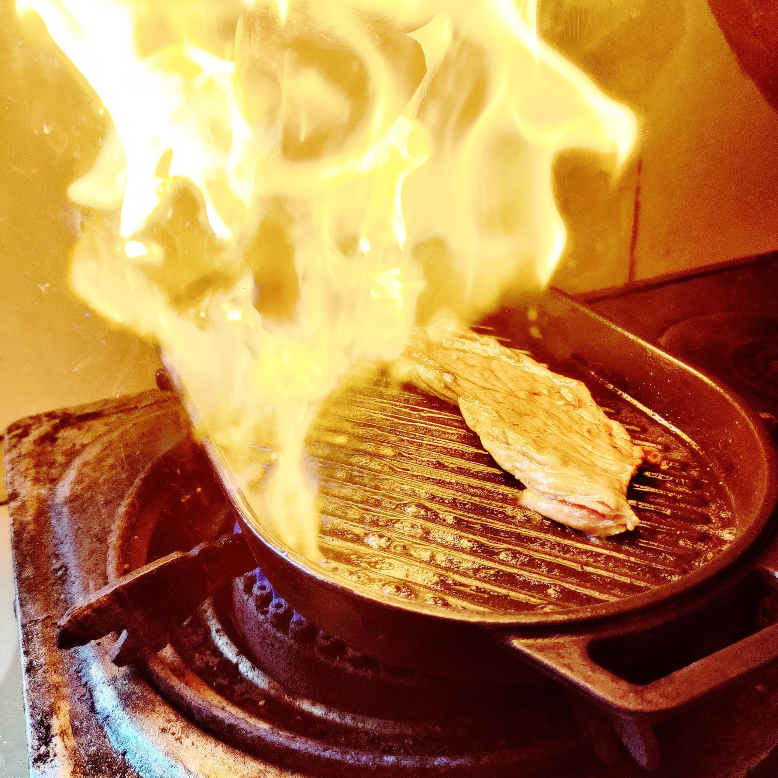 Amazon | JIN BETTER GRILL PARTS New Skillet with Insulated Wooden
