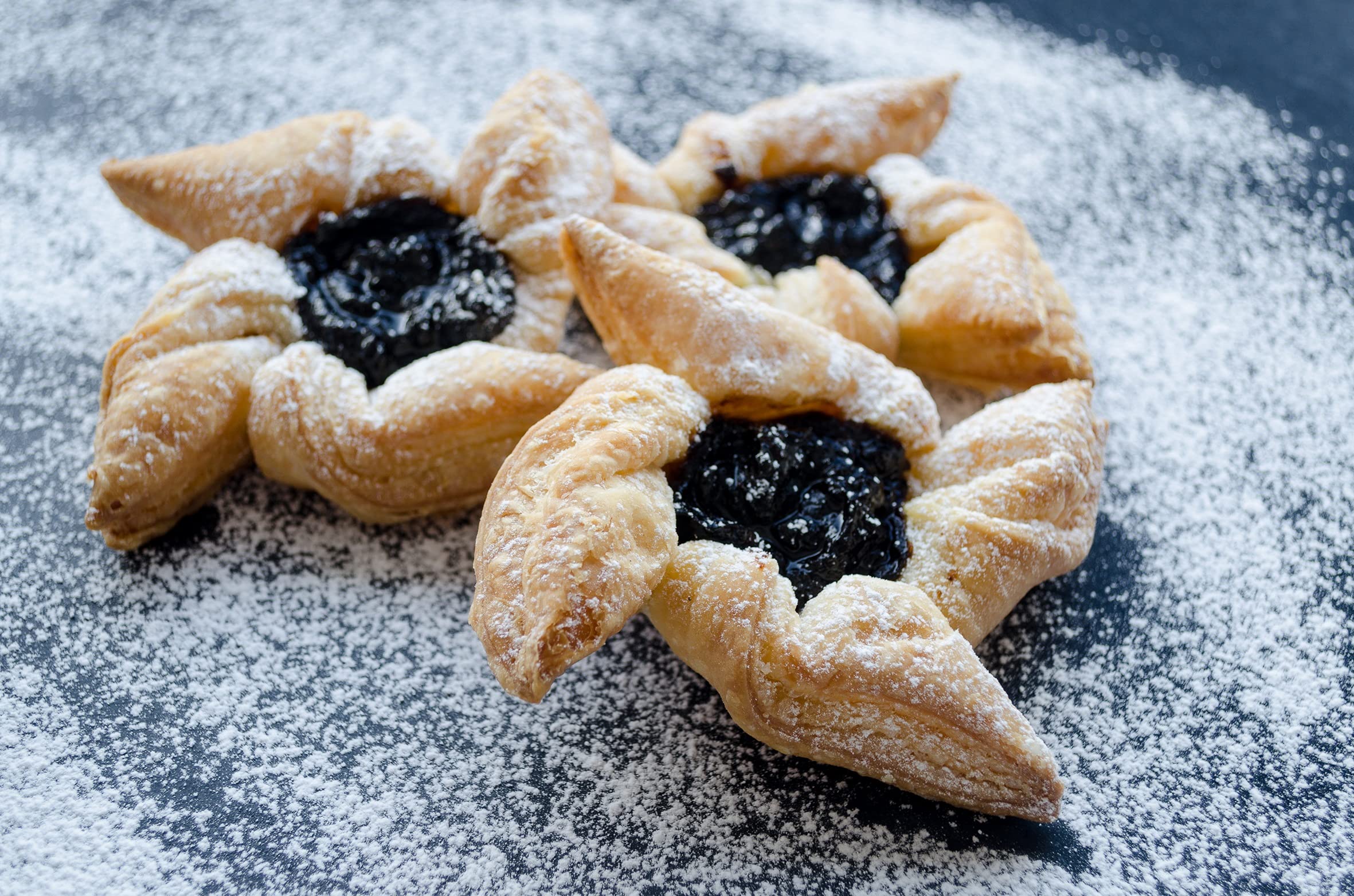 Food-United MINI-KONFITÜRE Schwarze-Johannisbeere Extra Set 60x 28g fruchtiger-Brot-Aufstrich von DARBO höchster Qualität für Black-Currant-Cassis- Ribisel-Füllungen-Gebäck