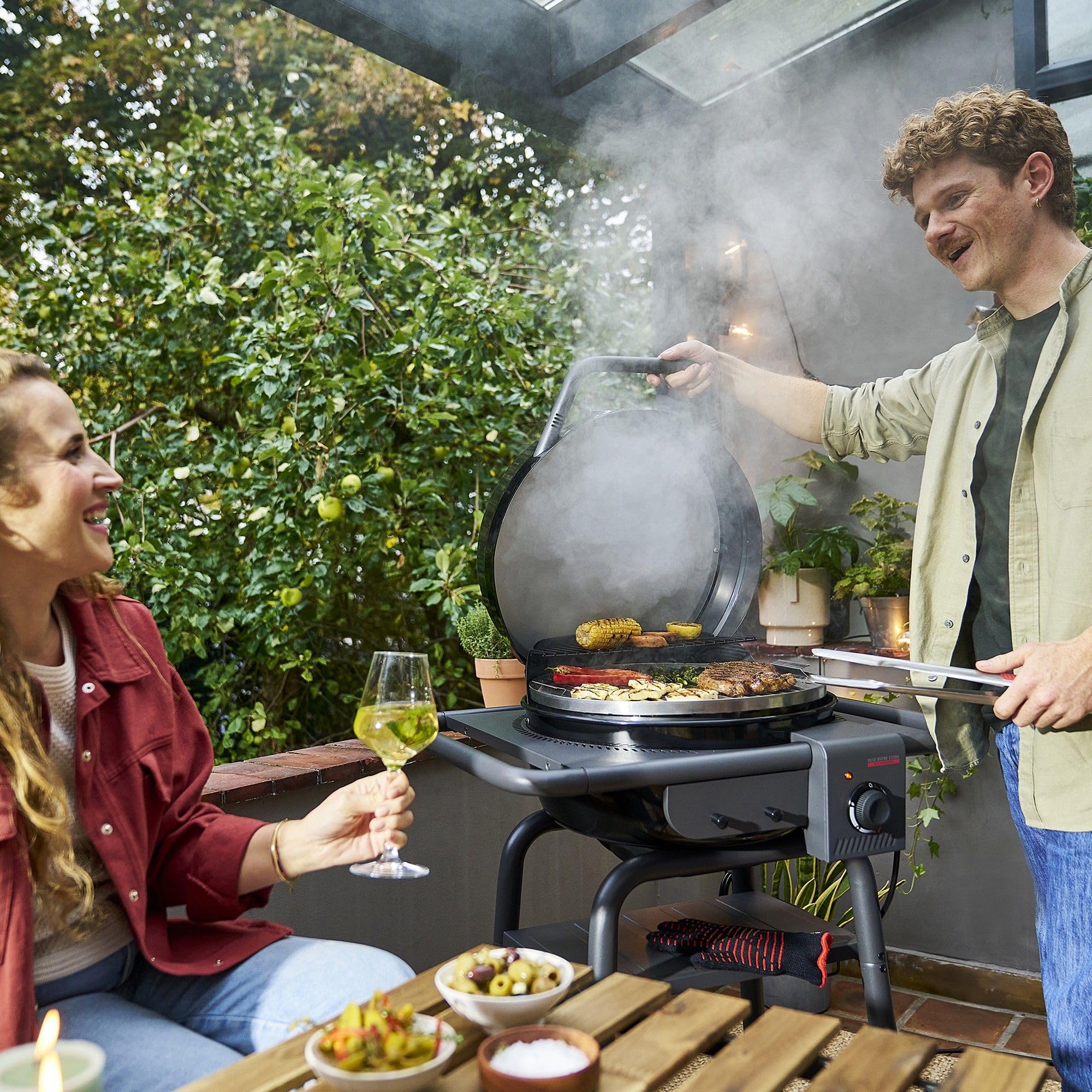 Char-Broil Patio Bistro E2Coal Barbecue électrique avec alimentation hybride et option charbon de bois, TRU-Infrared, jusqu'à 370 °C, pour balcon et terrasse