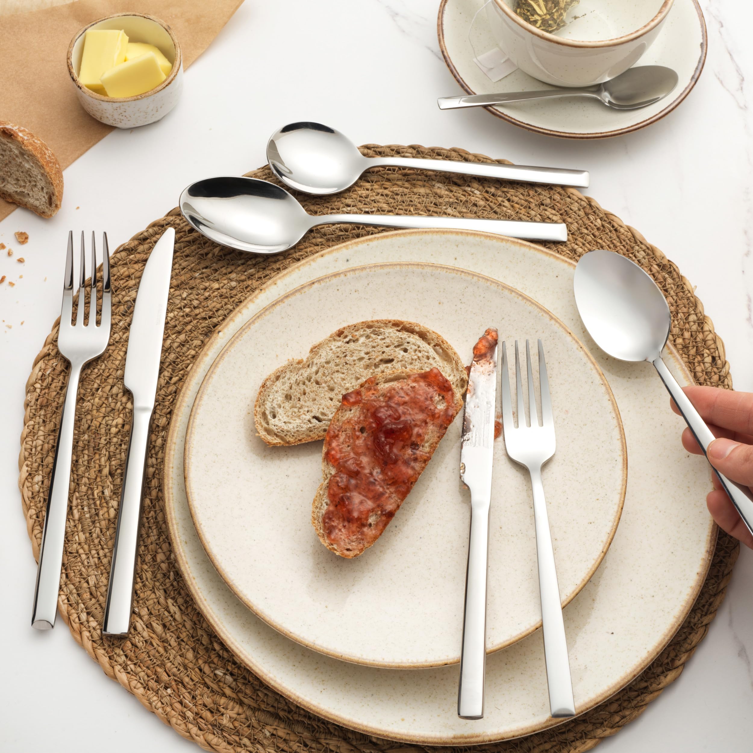Salter BW12427EU7 Winslow 44 Piece Cutlery Set - Stainless Steel Silverware, Service for 6 People, Includes Knives, Forks, Teaspoons, Soup Spoons, Serving Spoons and Dessert Cutlery, 25 Year Guarantee