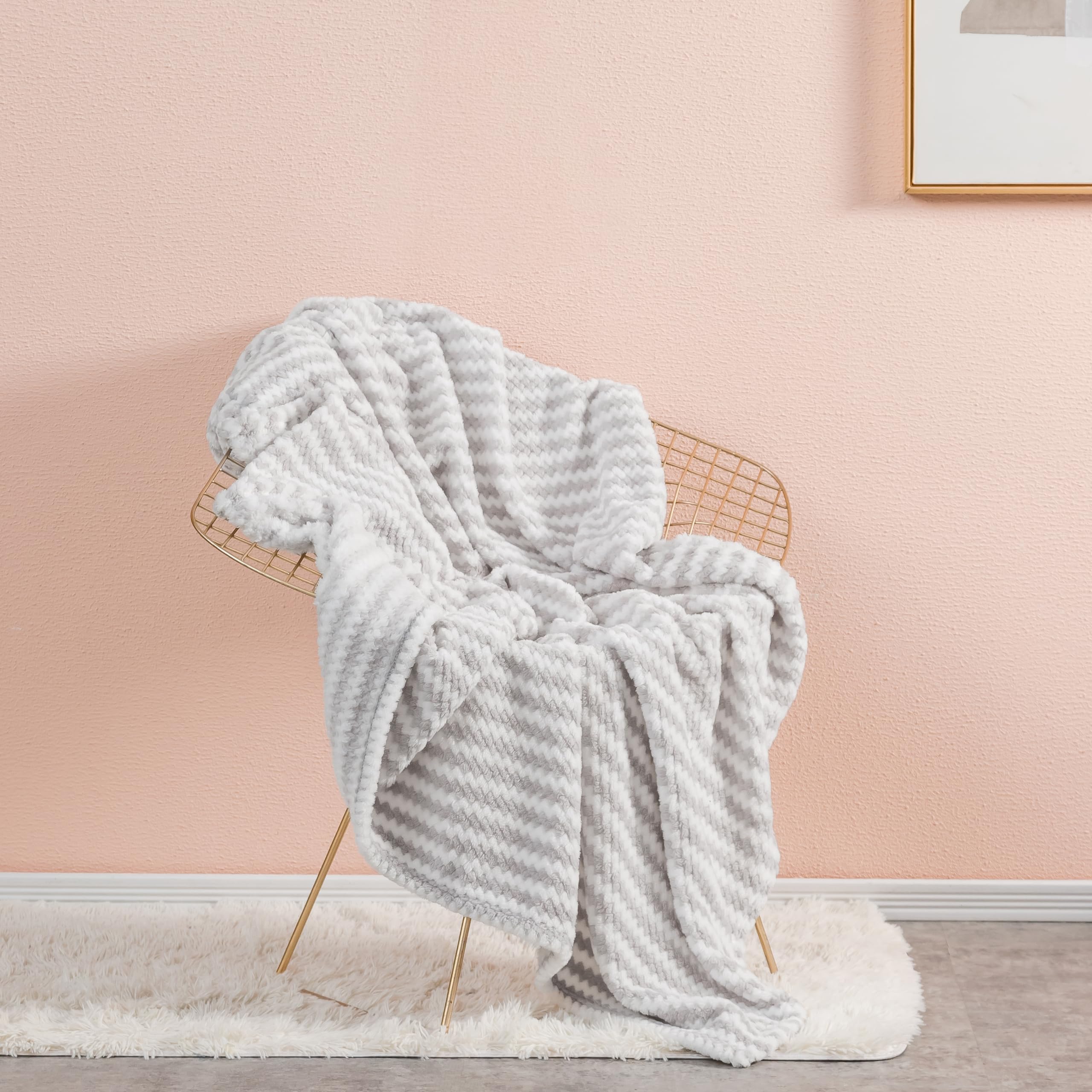 Simple&opulence Dot Velvet Microfiber Throw Blanket, Lightweight Striped Decorative Blanket for Sofa/Bed/Couch, Ultra Soft, Plush, Cozy and Warm, Grey and White, 50''x60''