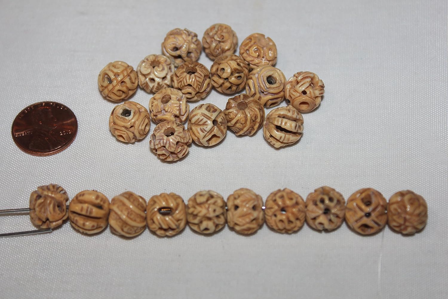 Exclusive Bone Beads - Hand Crafted & Carved - Mix 8 to 10 Patterns - 20-25 - 50 Beads Per Pack (15 mm (25 Beads))