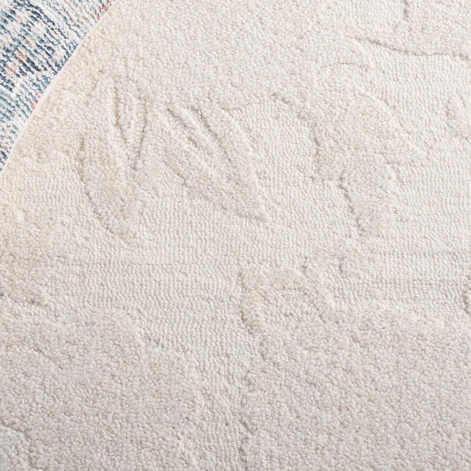 SAFAVIEH Blossom Collection Runner Rug - 2'3" x 8', Ivory, Handmade Wool, Ideal for Hallway, Foyer, Entryway, Bedroom (BLM404A)